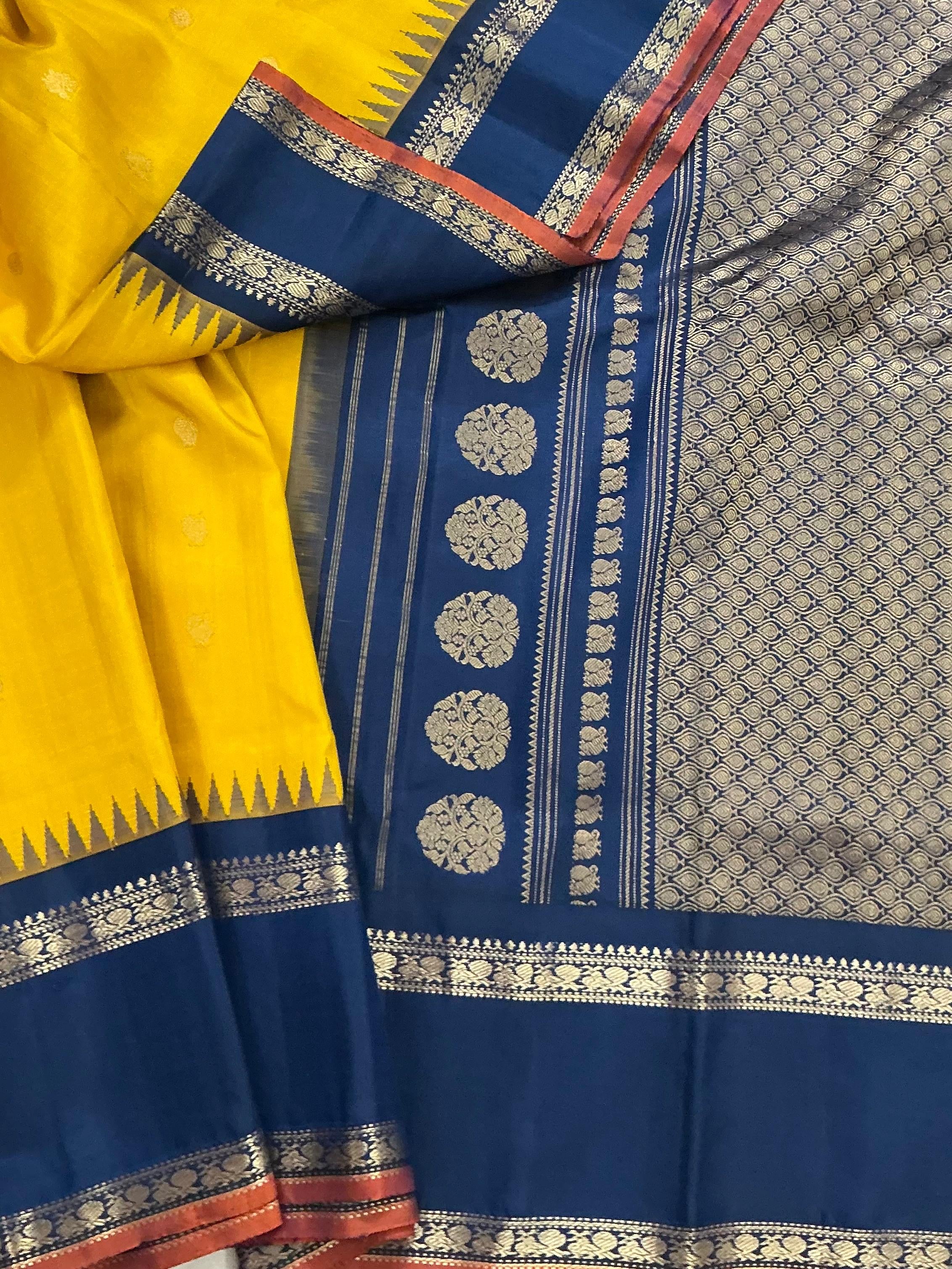 Kuttu Gadwal Silk