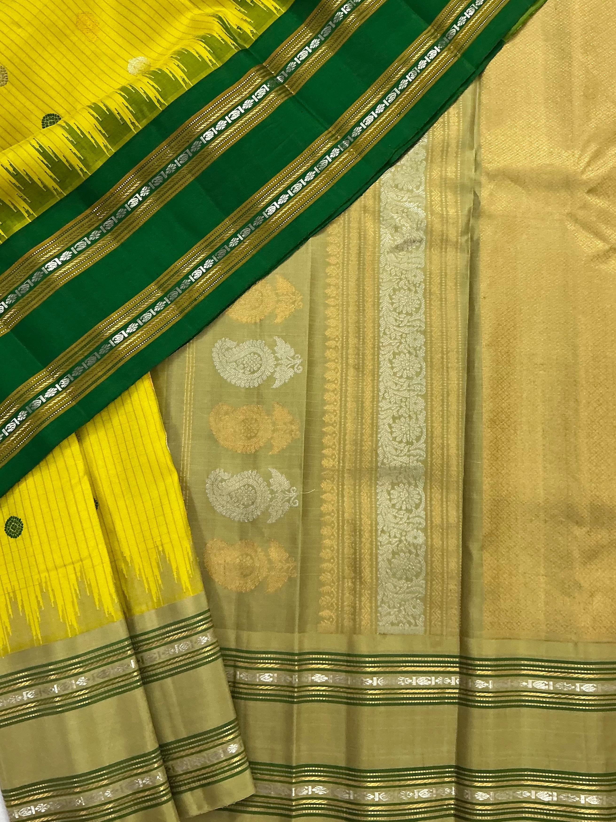 Kuttu Gadwal Silk