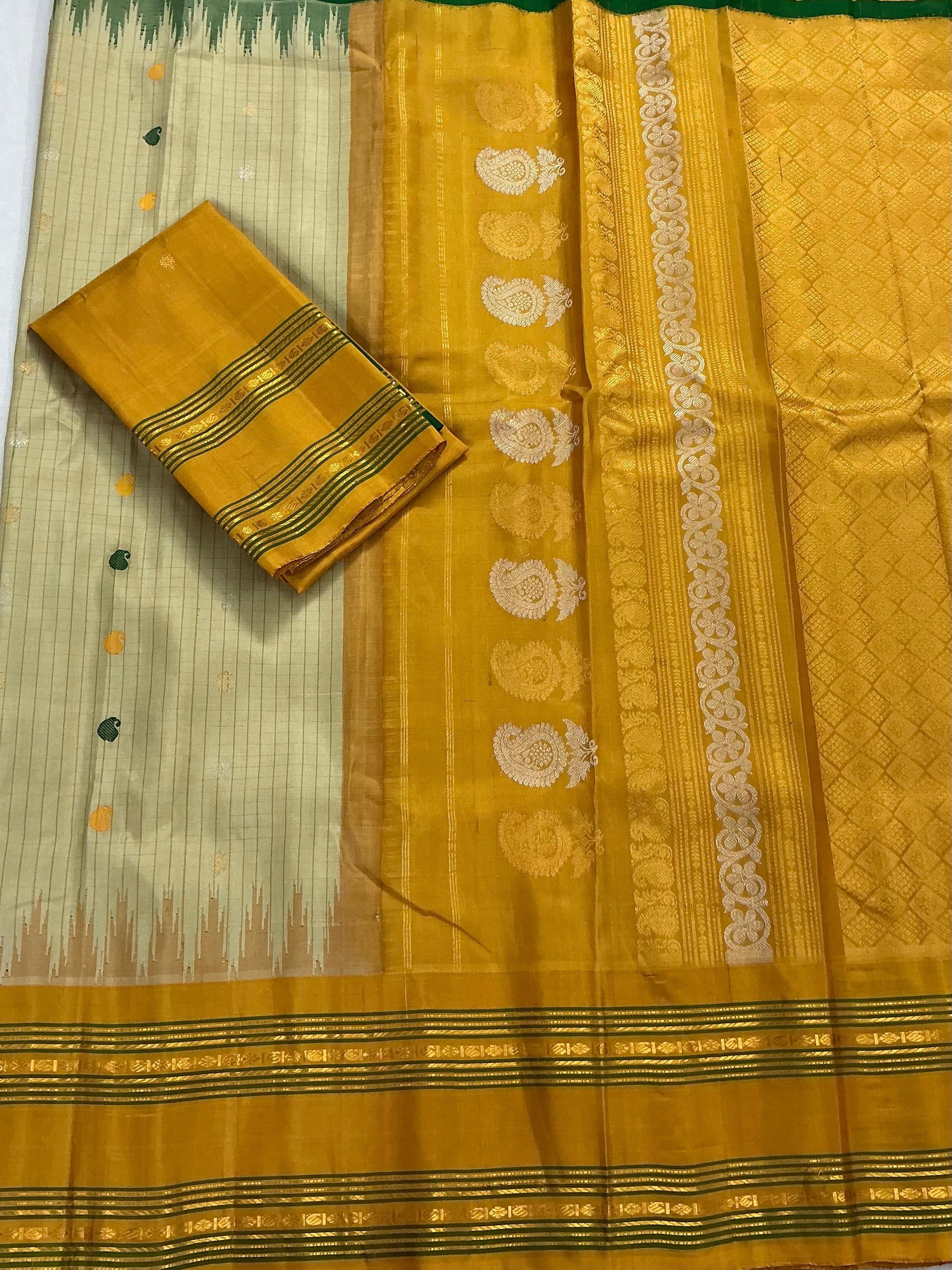 Kuttu Gadwal Silk