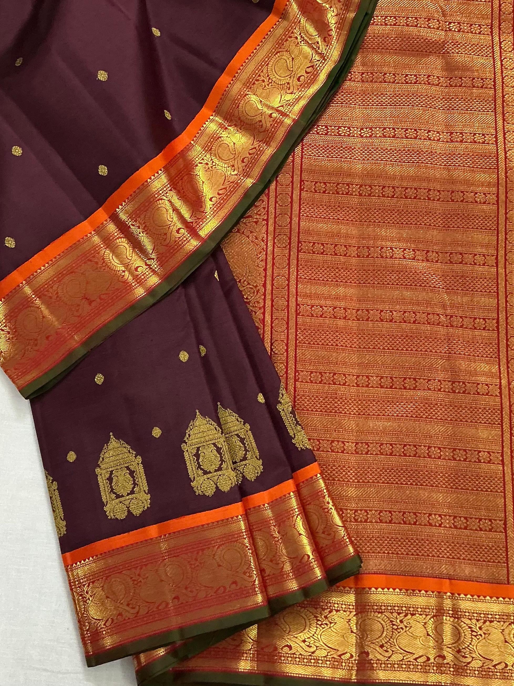 MYTHILI : Vintage Korvai Kanjivaram with Beetu Buttas