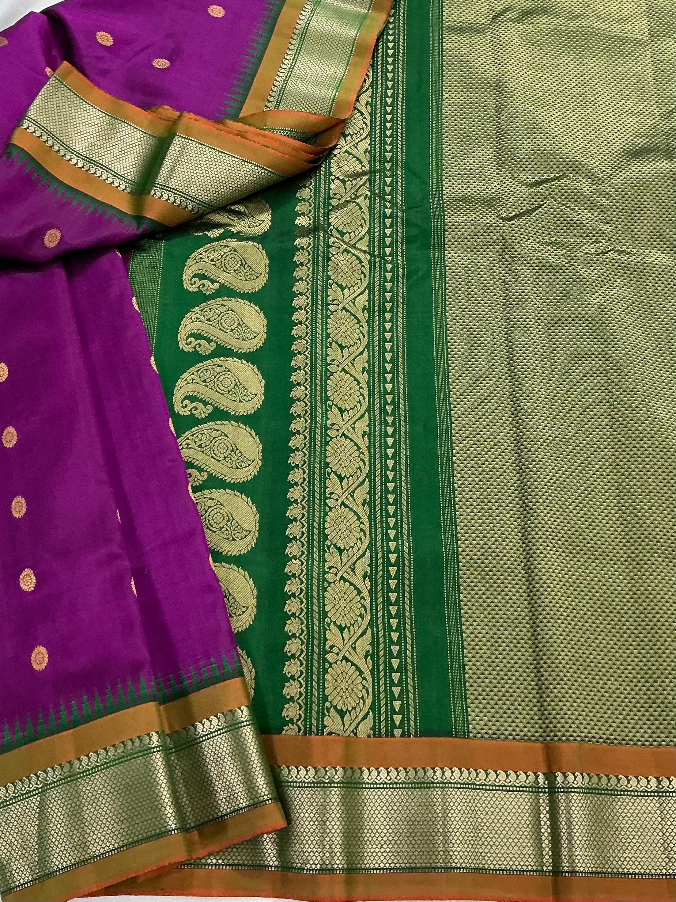 Kuttu Gadwal Silk