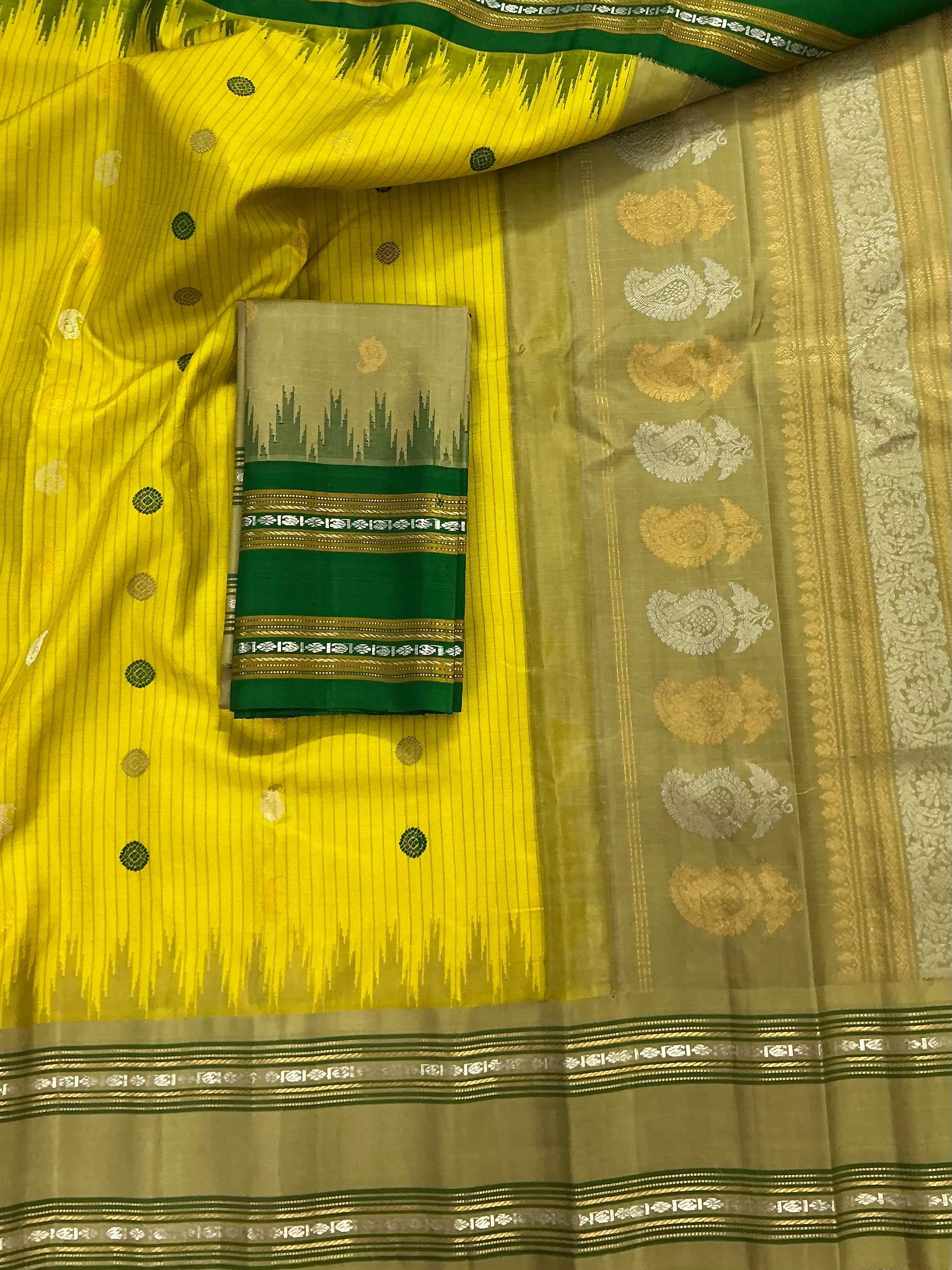 Kuttu Gadwal Silk