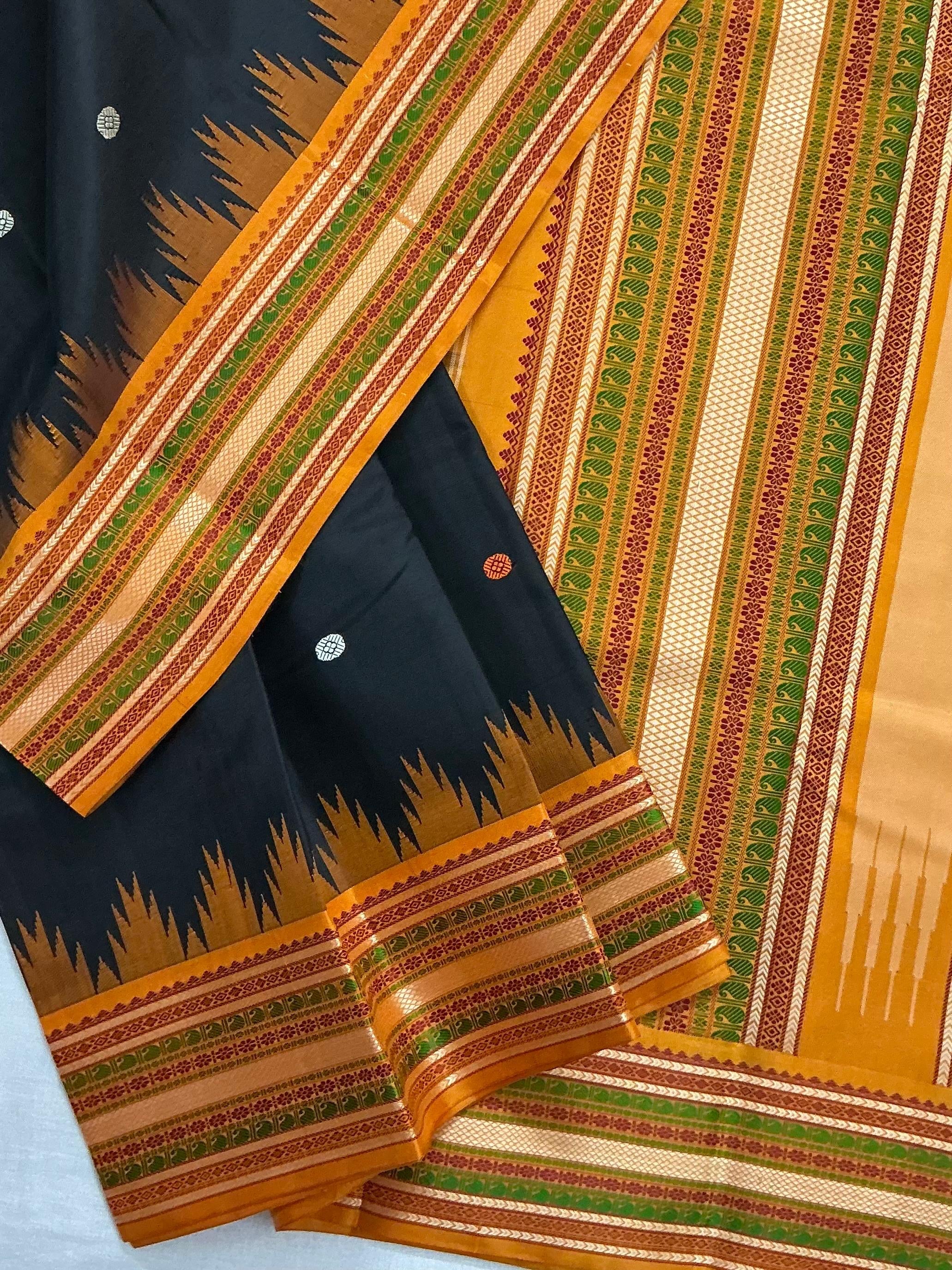 No Zari Korvai Kanjivaram Silk (Black)