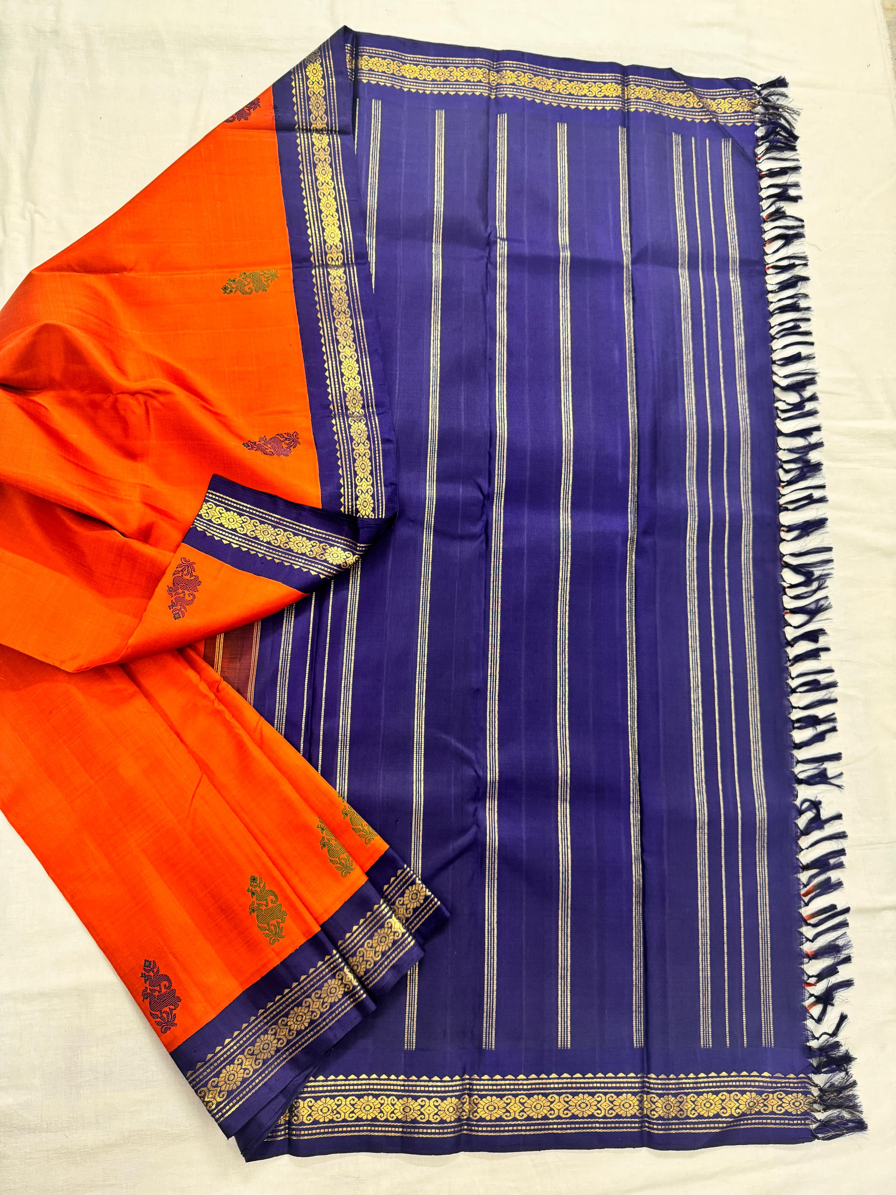 MYTHILI : Vintage Korvai Kanjivaram with Beetu Buttas