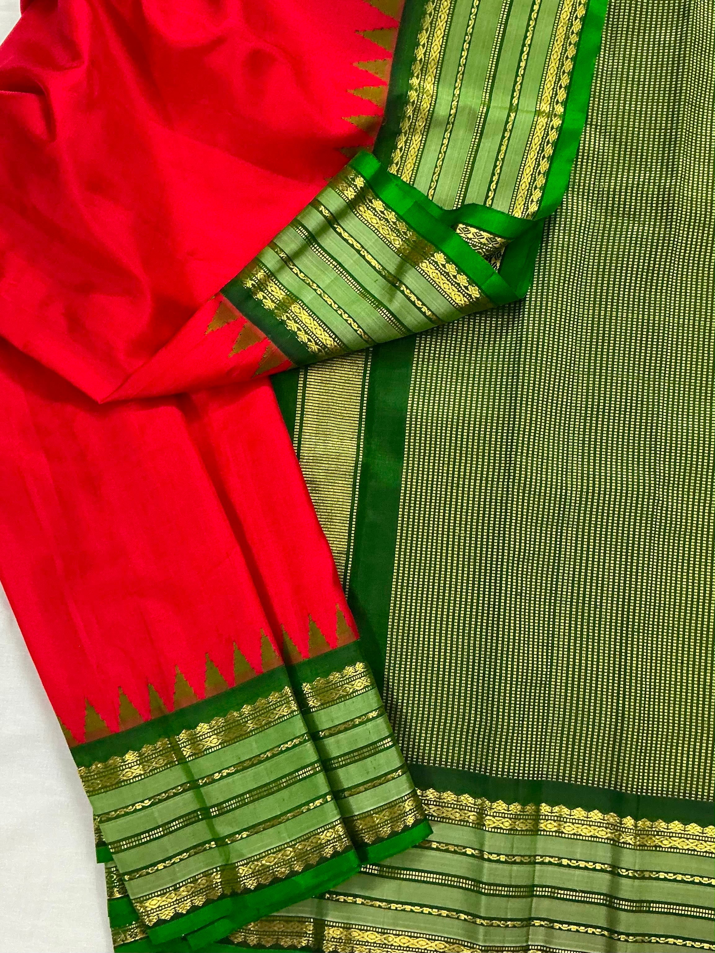 Kuttu Gadwal Silk