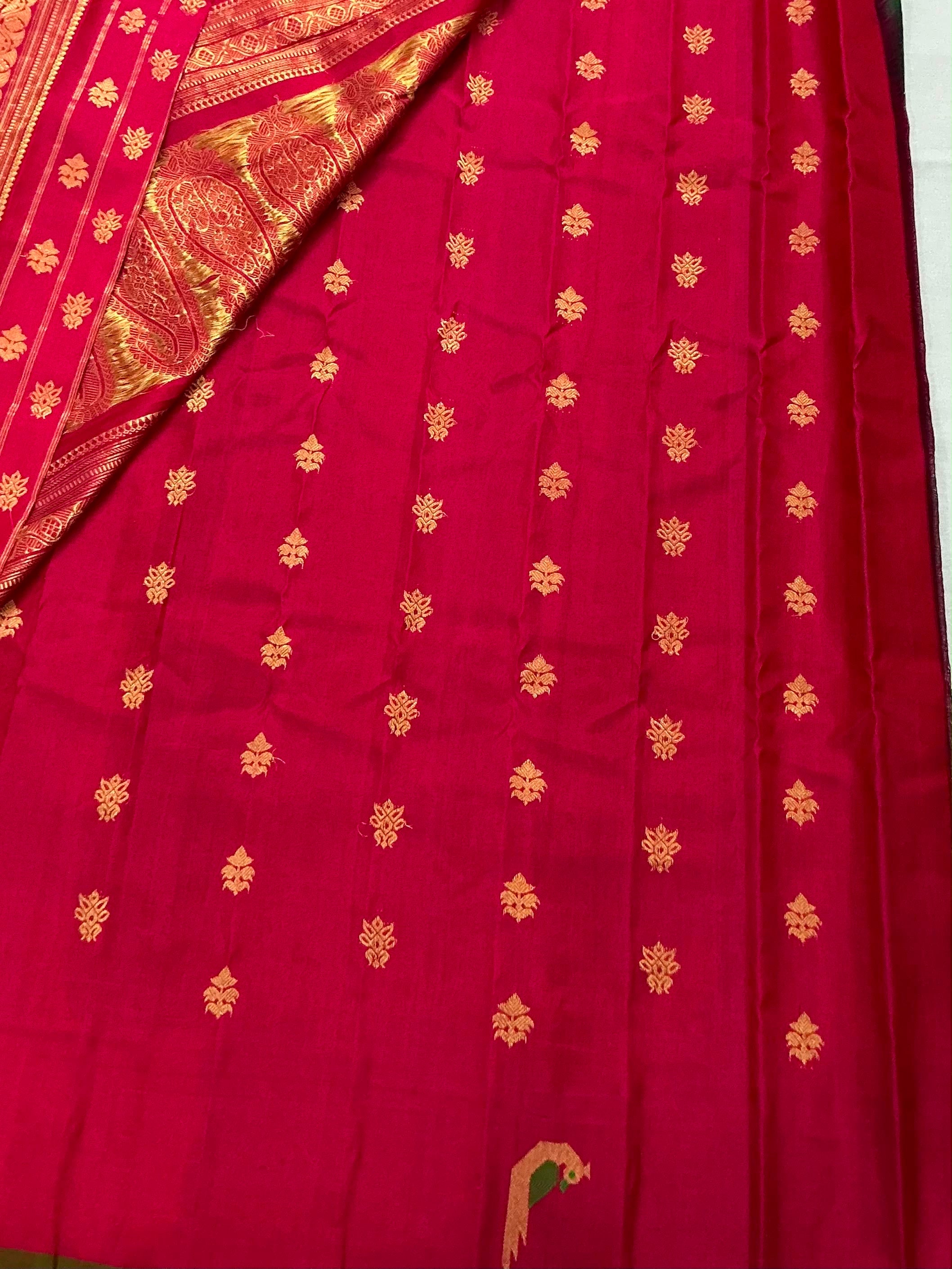 Kuttu Gadwal Silk