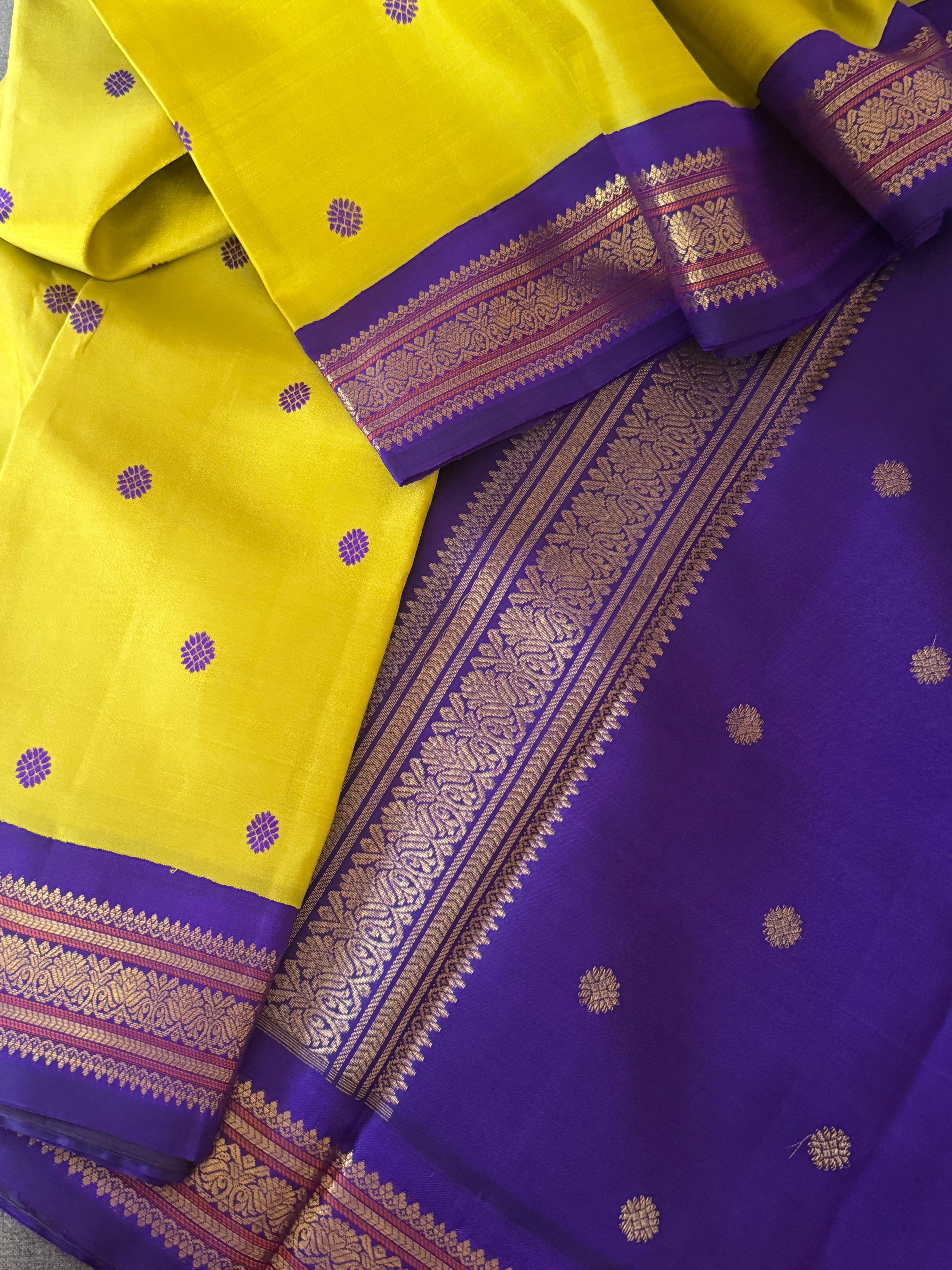 MYTHILI : Vintage Korvai Kanjivaram (Sampanga Green)