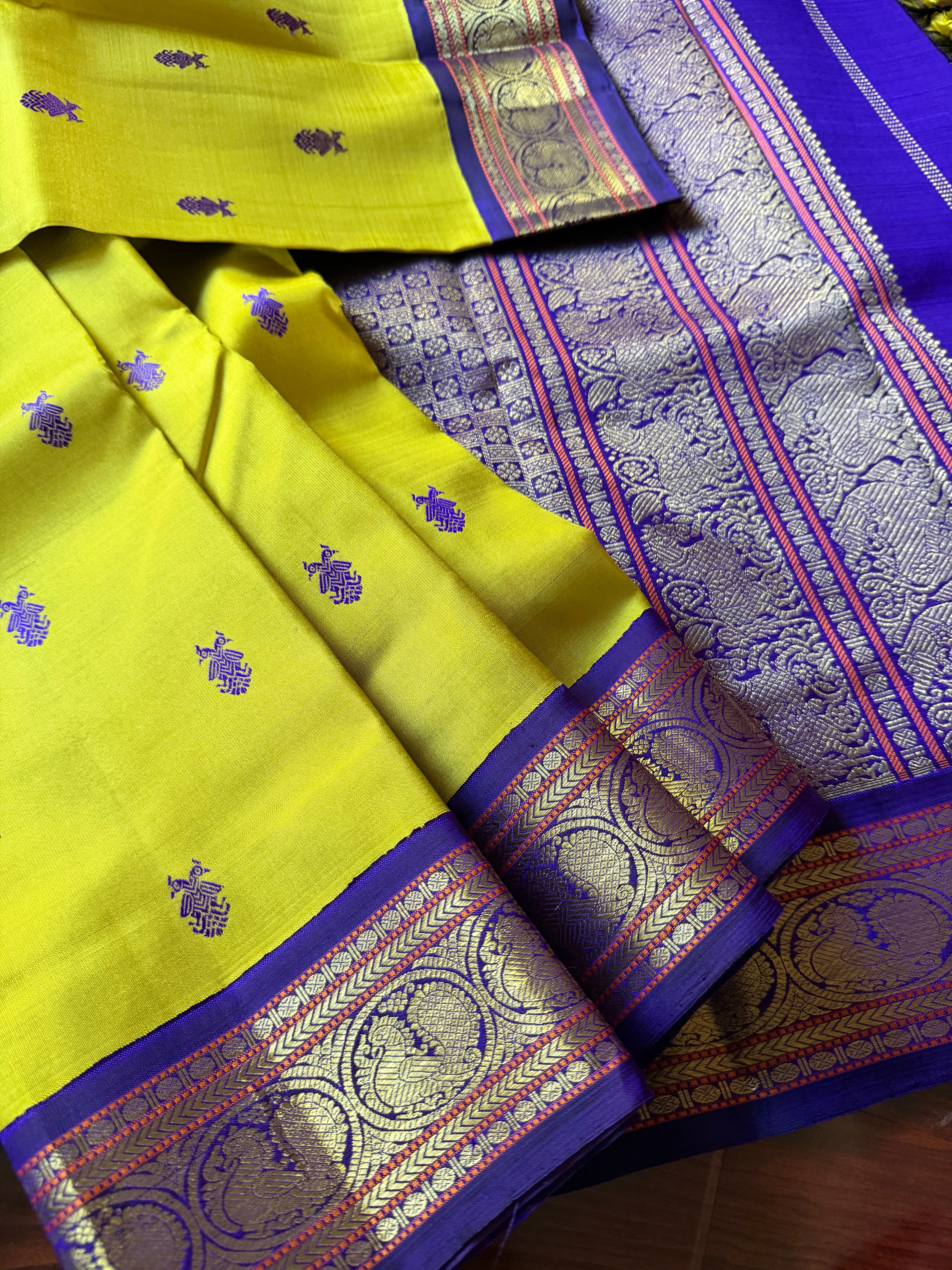 MYTHILI:  Sampanga (Gandaberunda buttas)