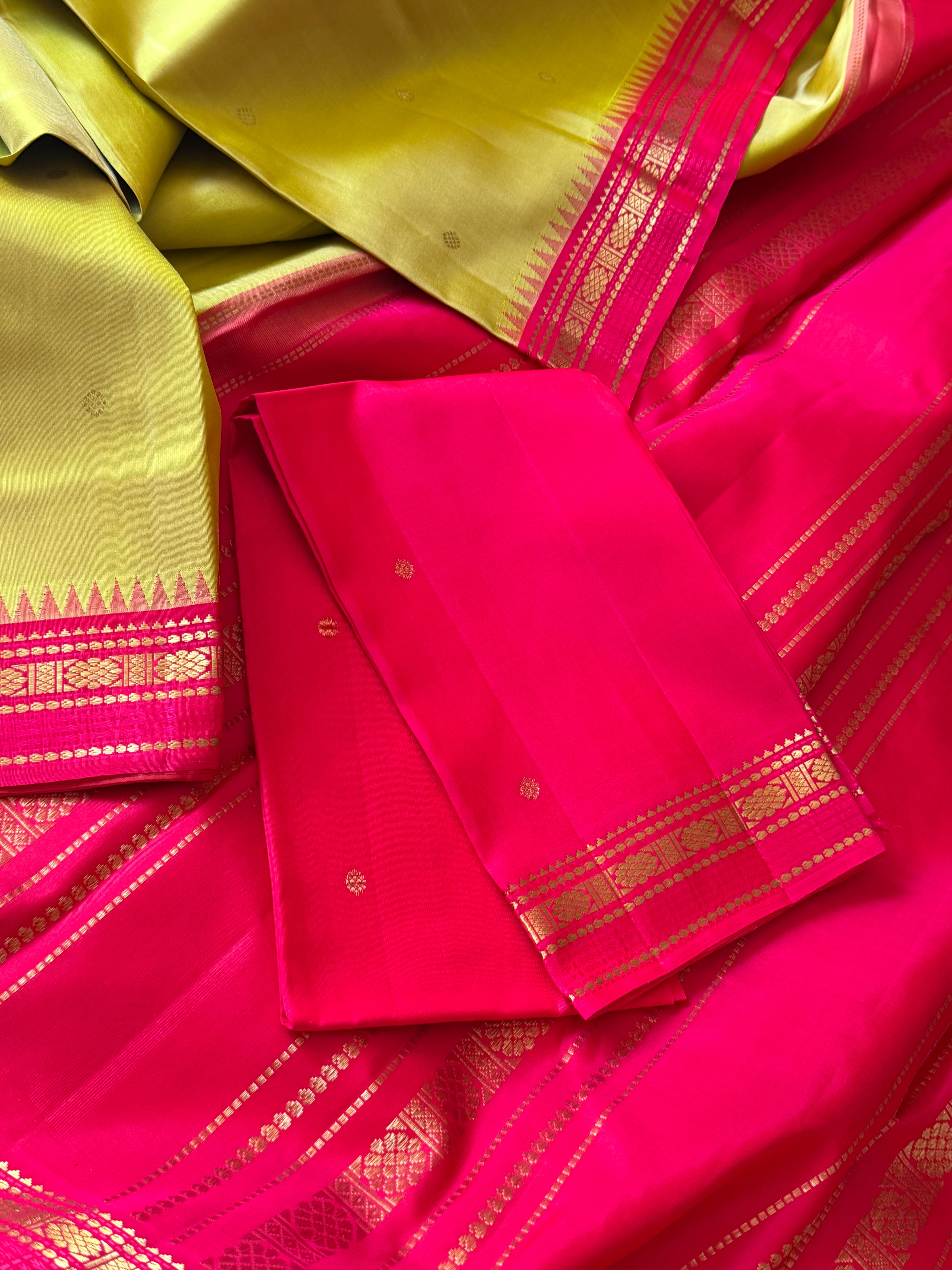 Maathey : Small border Korvai Kanjivaram Silk