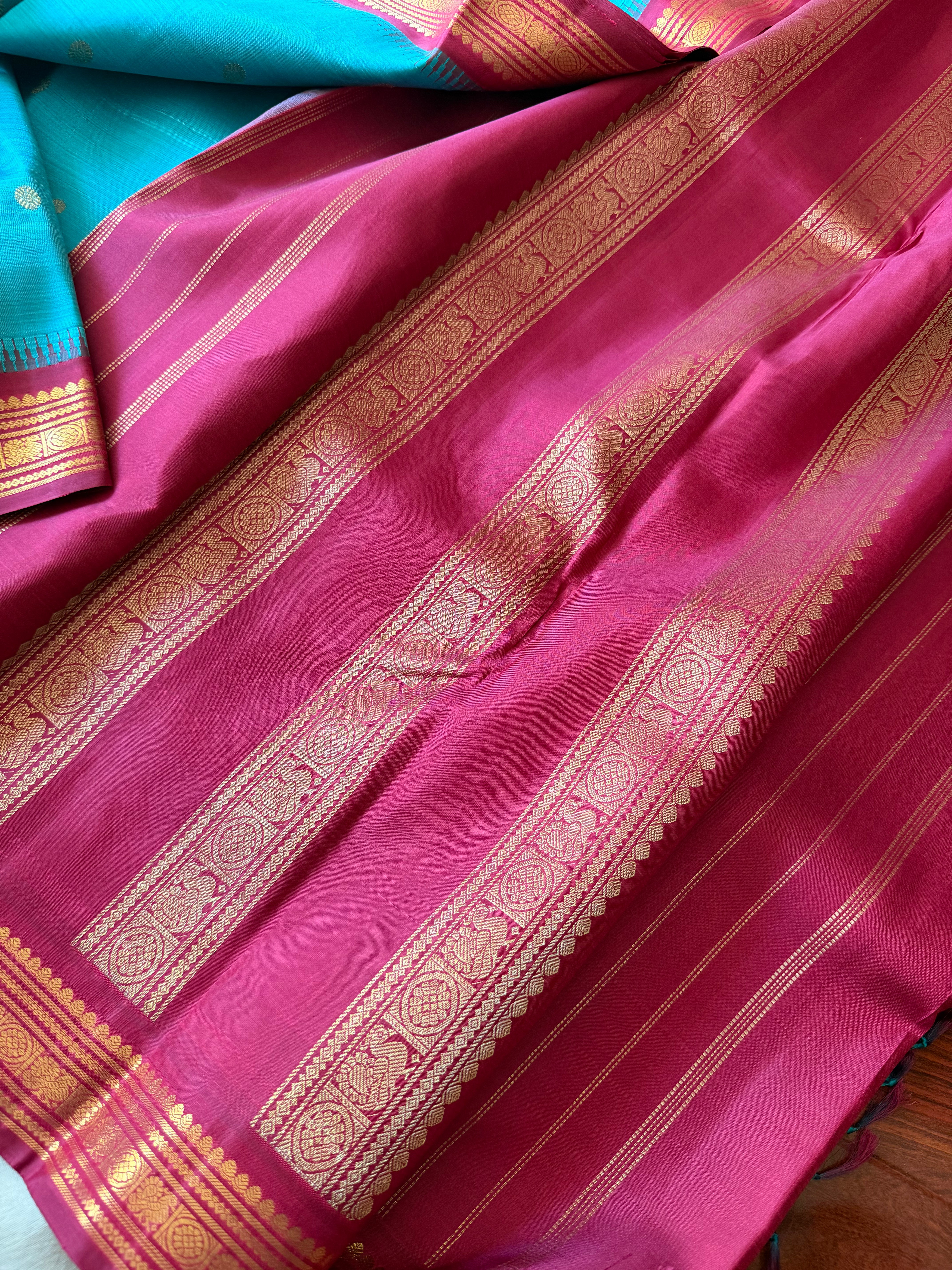 Maathey : Small border Korvai Kanjivaram Silk