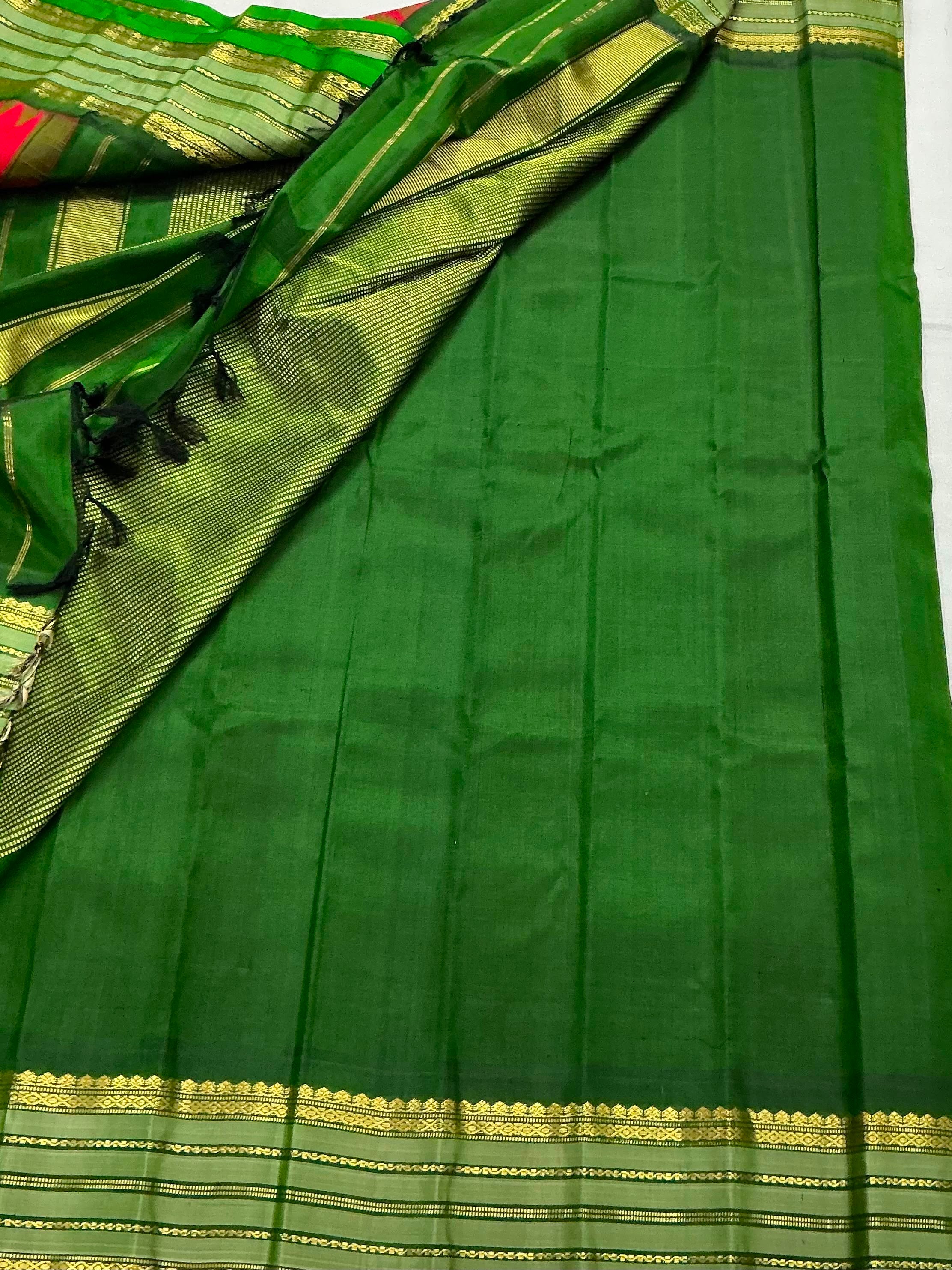 Kuttu Gadwal Silk