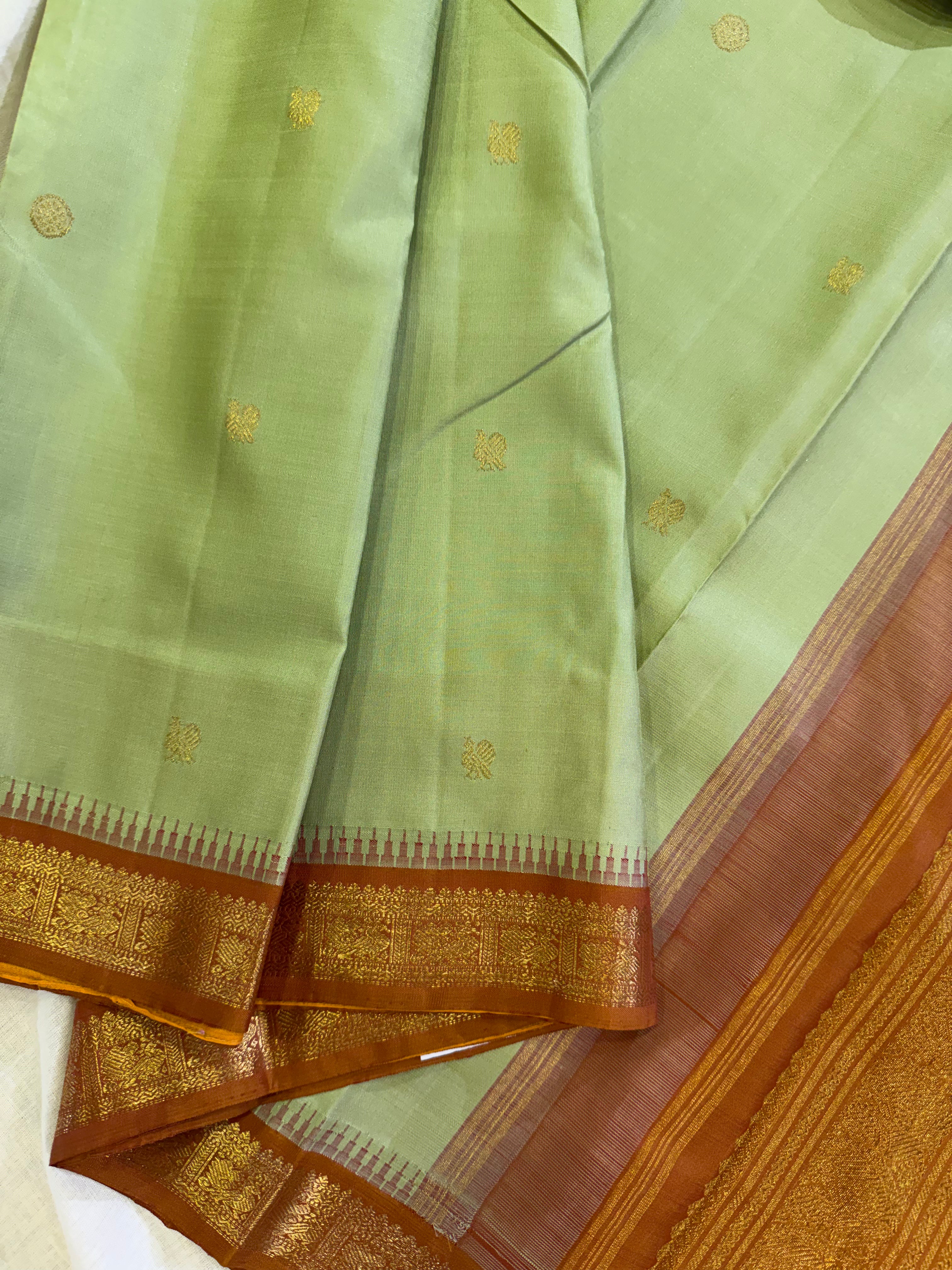 Maathey : Korvai Kanjvaram with temple borders