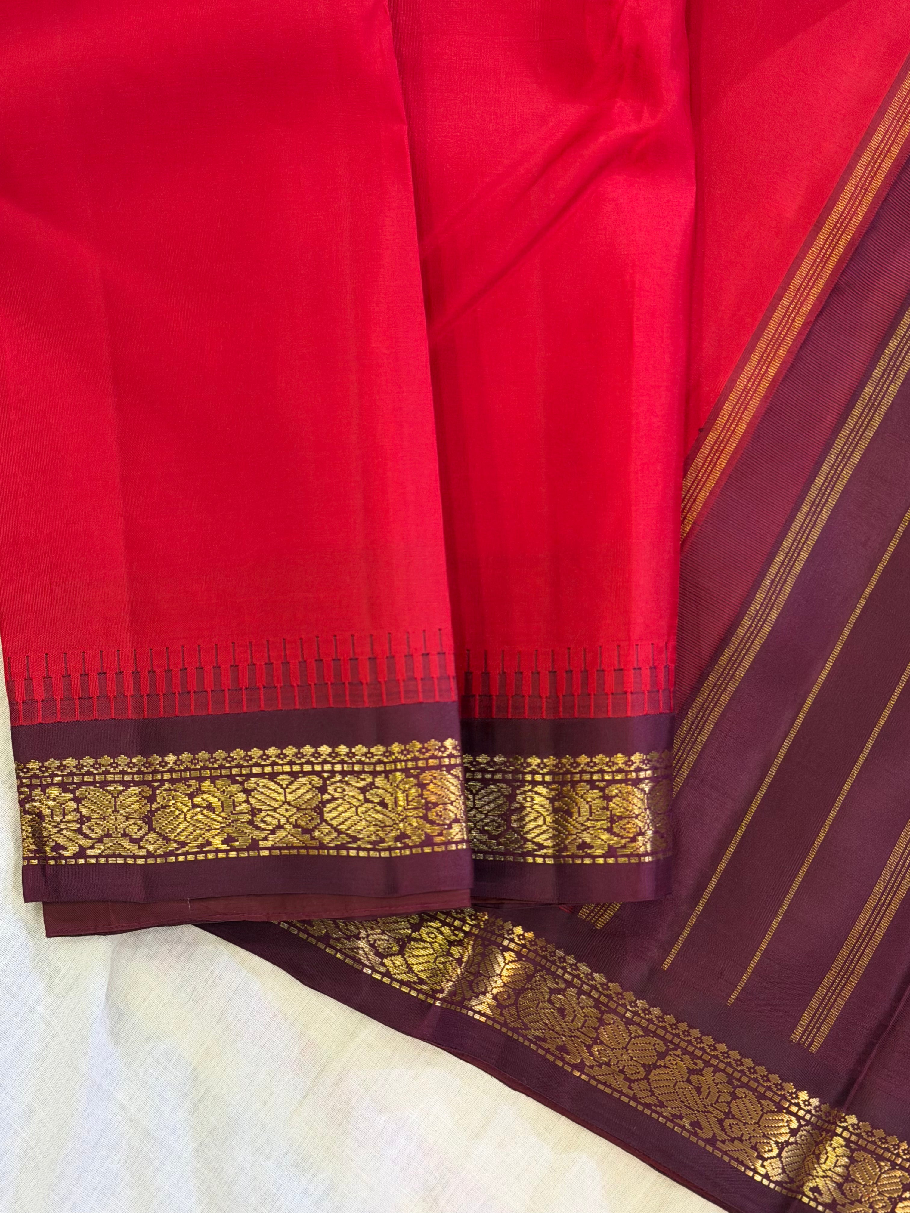 Maathey : Korvai Kanjvaram with temple borders