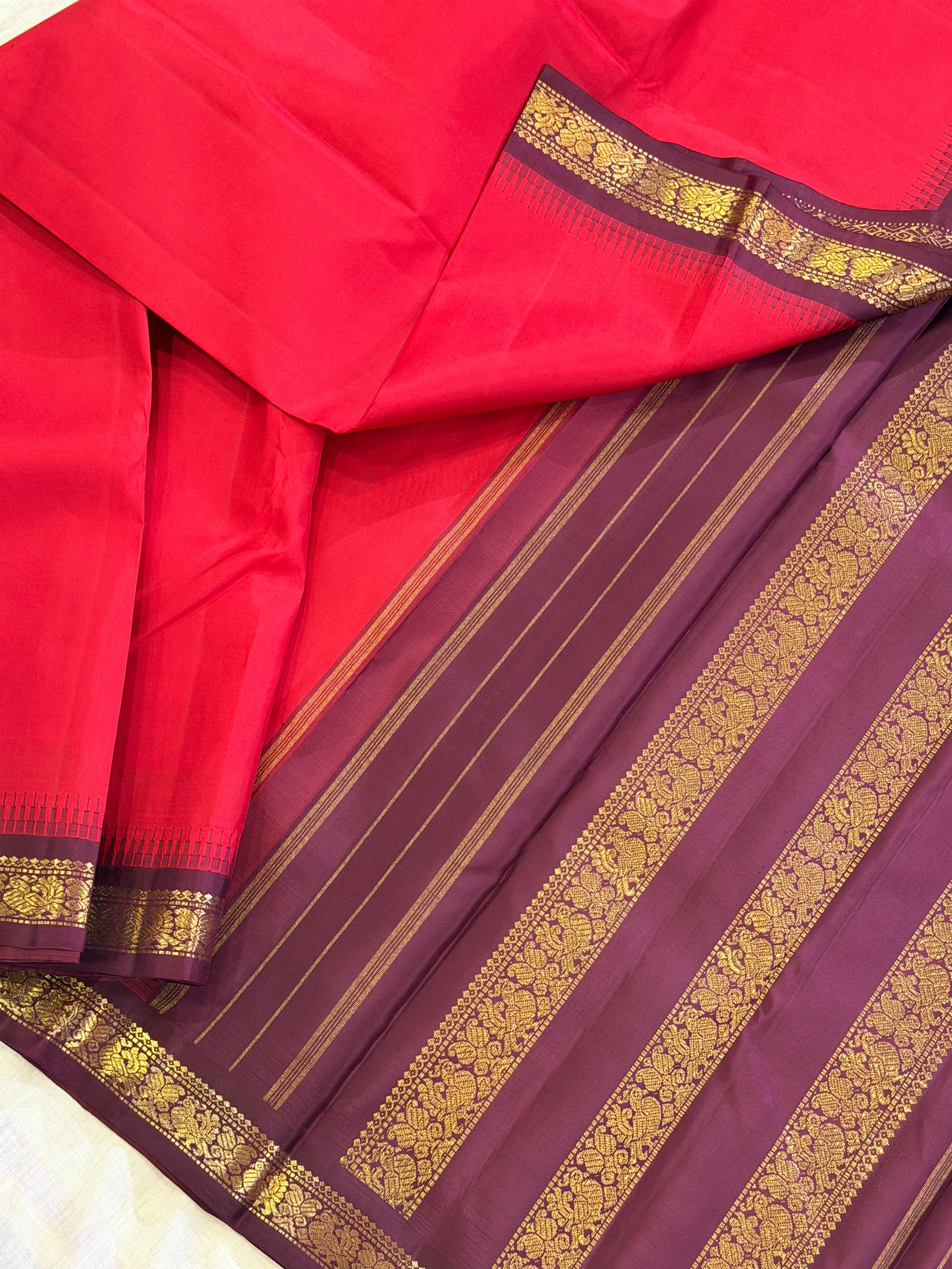 Maathey : Korvai Kanjvaram with temple borders