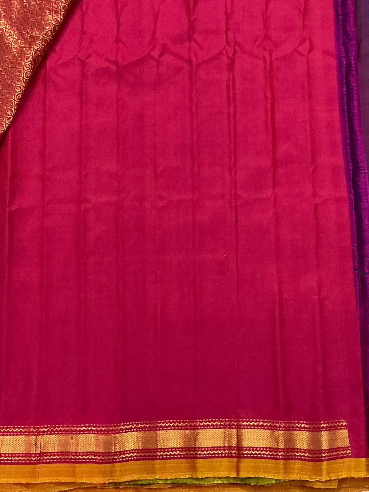Kuttu Gadwal Silk
