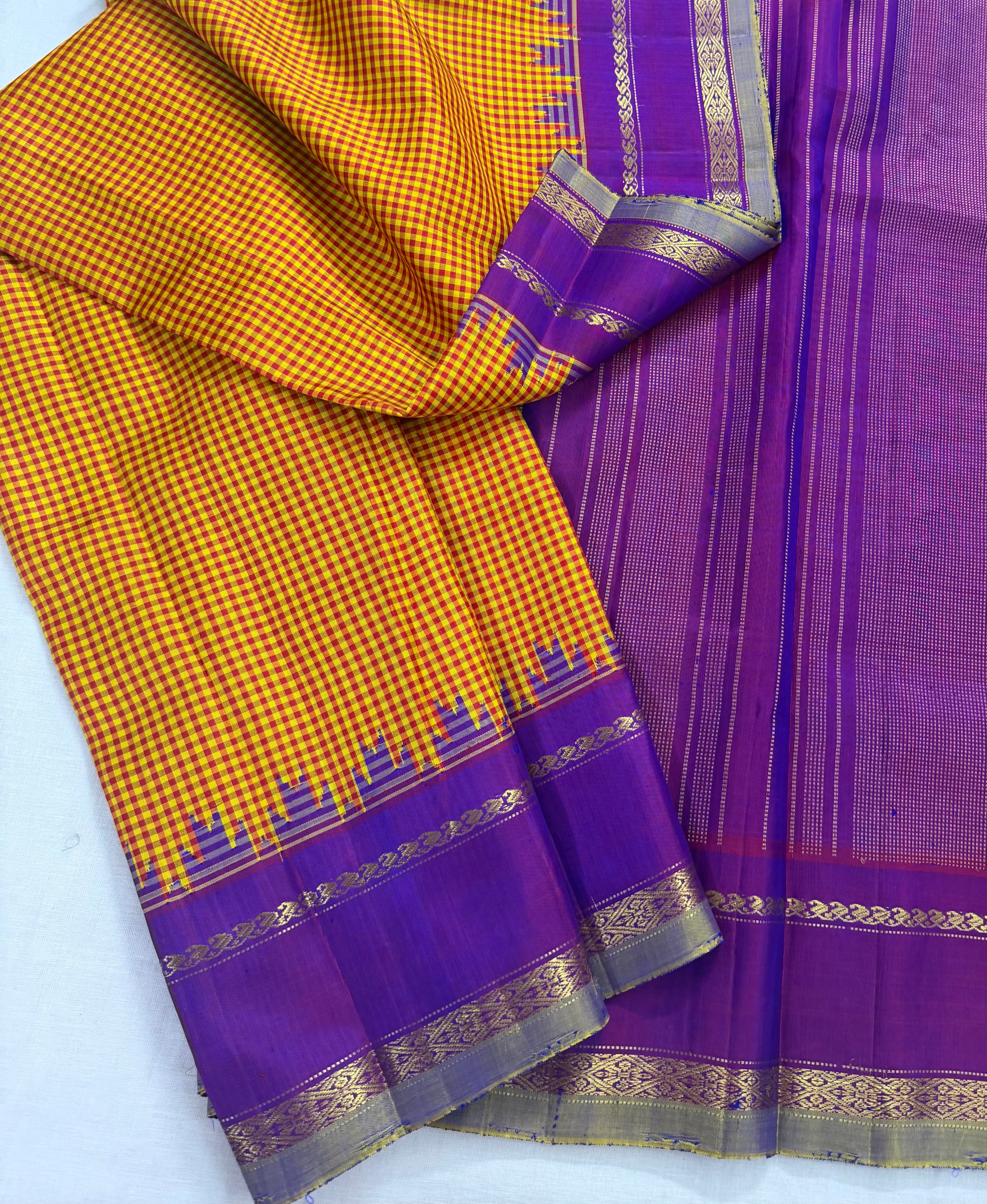 Kuttu Gadwal Silk