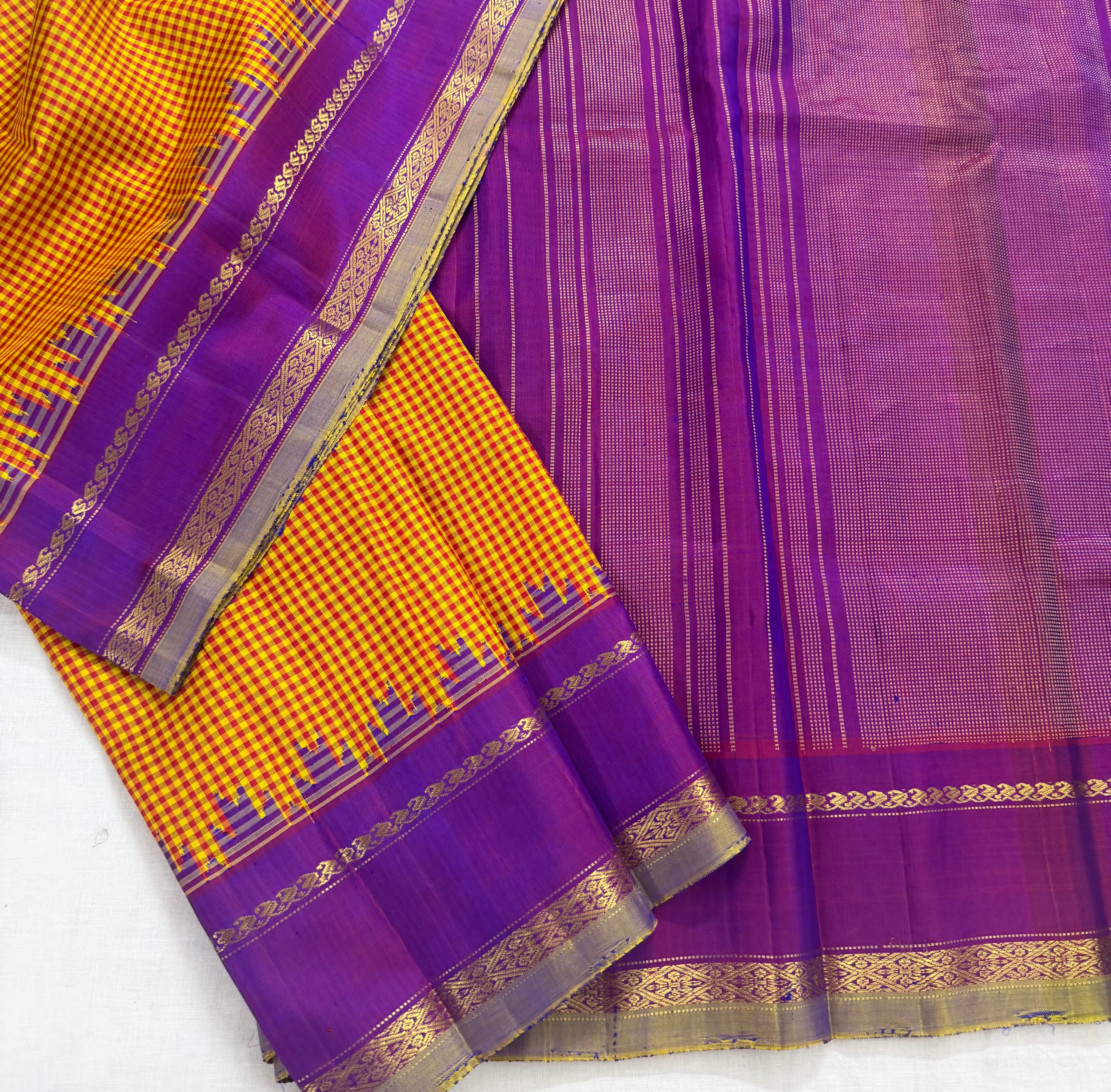 Kuttu Gadwal Silk