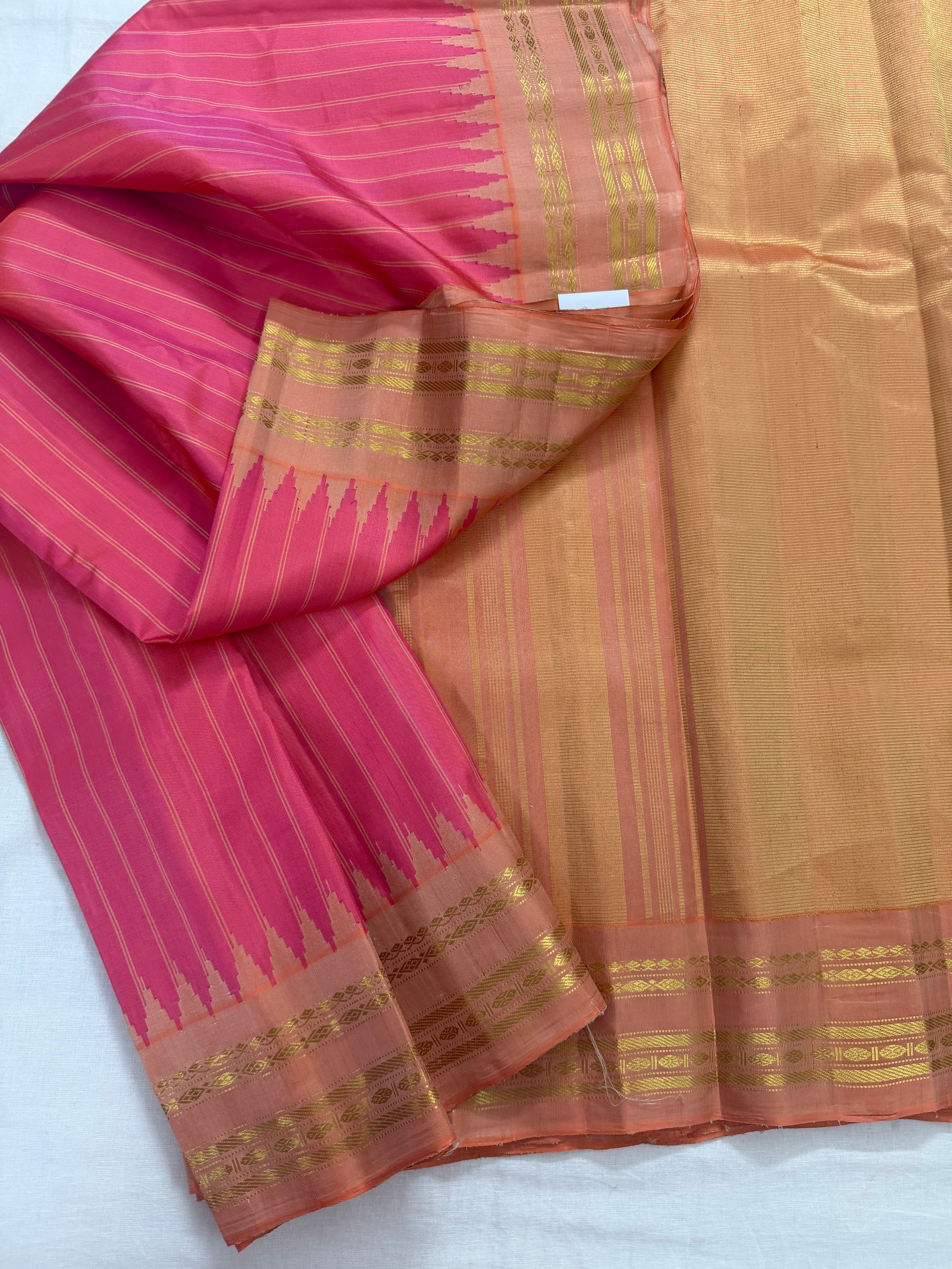 Kuttu Gadwal Silk