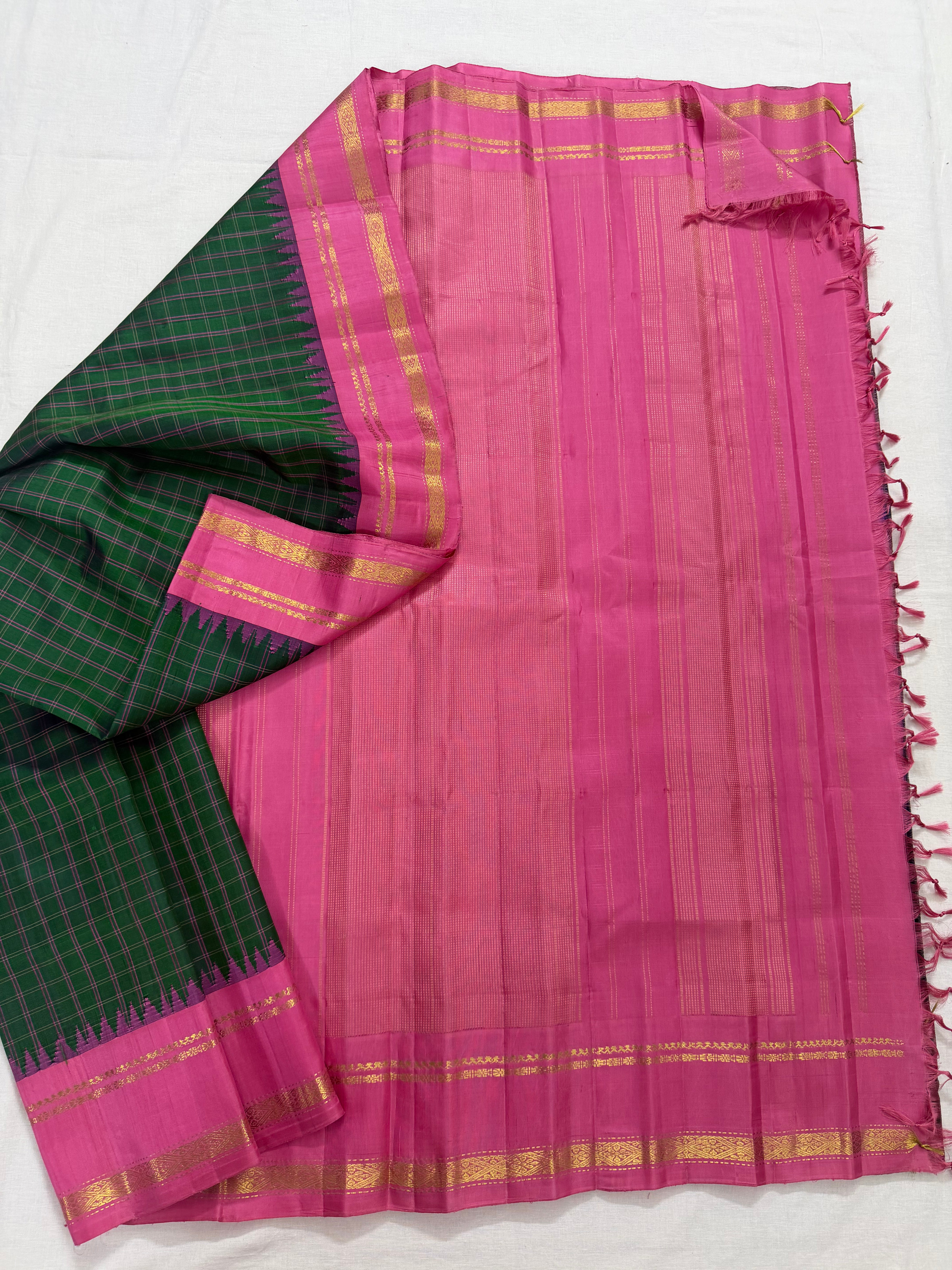 Kuttu Gadwal Silk