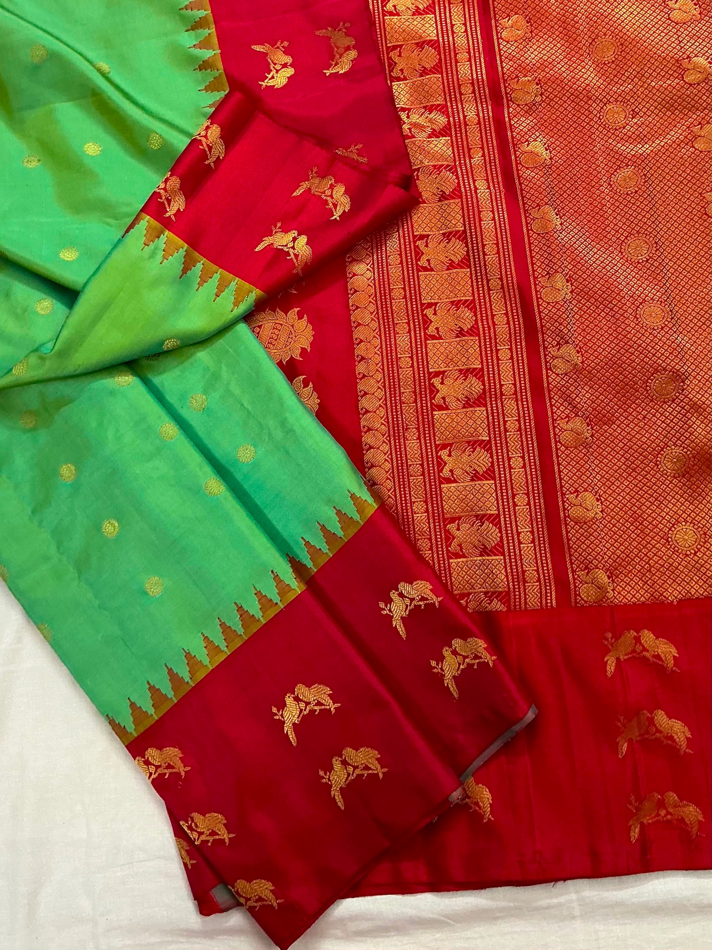 Kuttu Gadwal Silk
