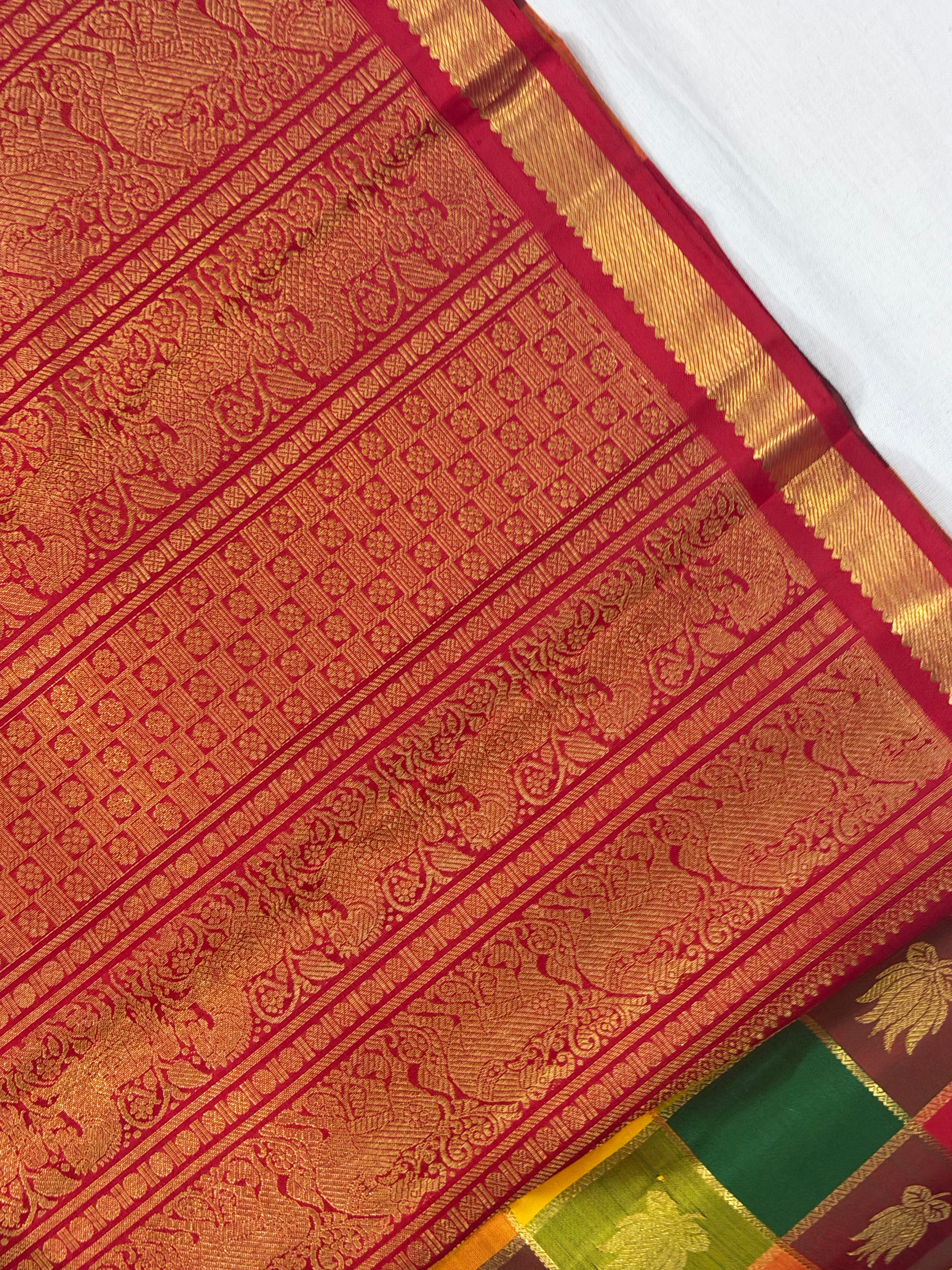 Swara: Paalum Pazhamum Kattam with self borders