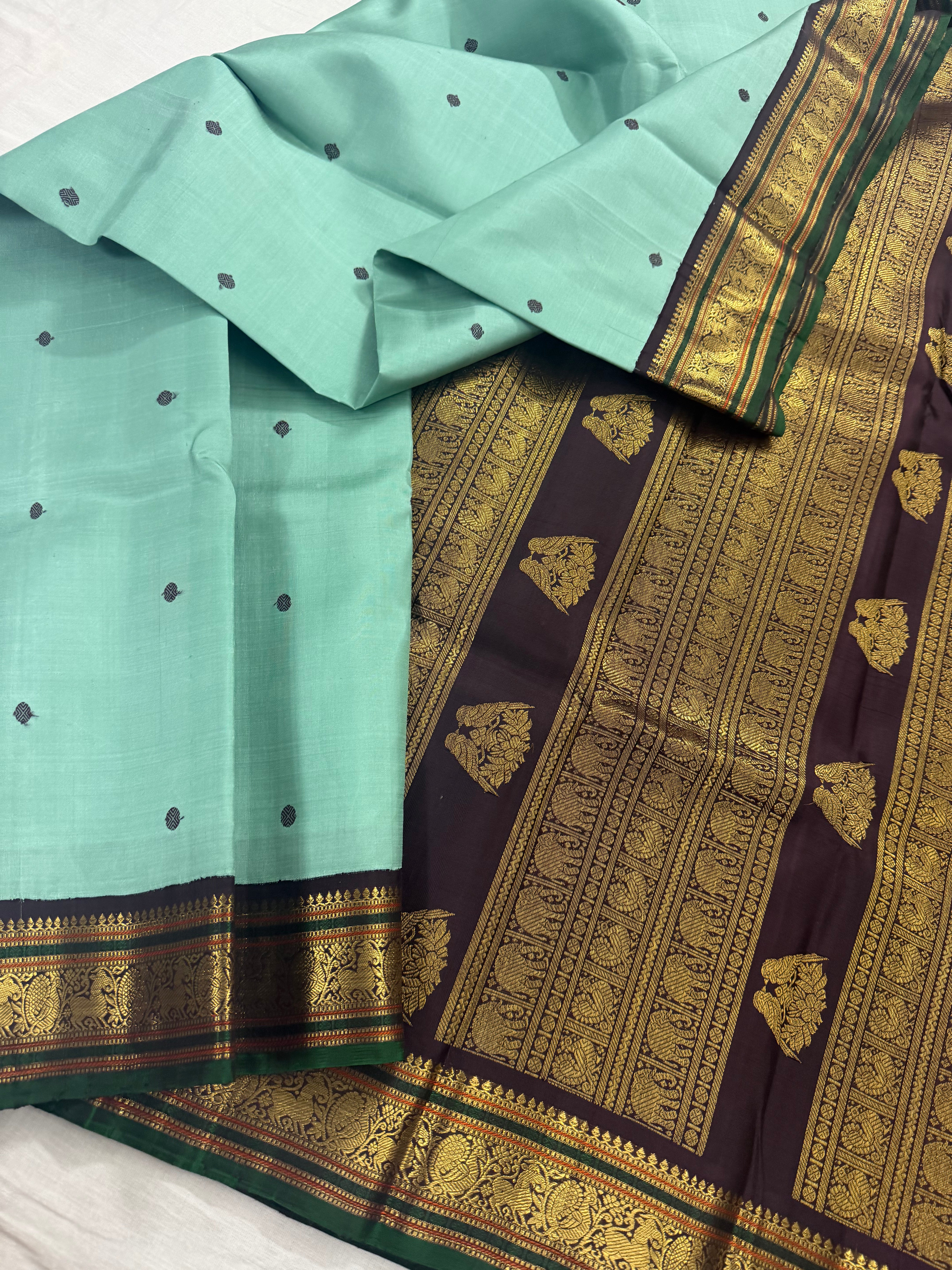 Korvai Kanjivaram Silk with silken motifs