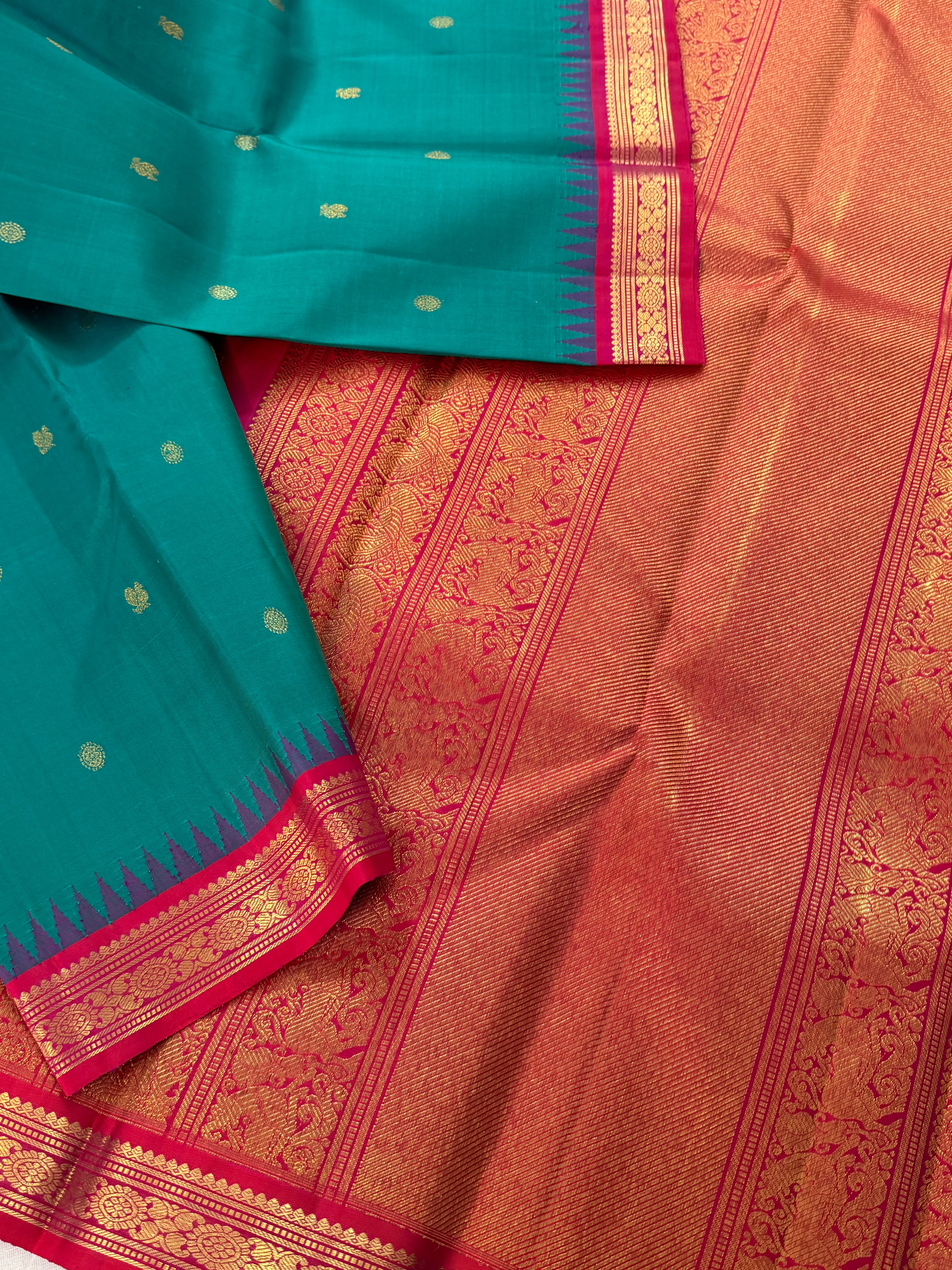 Maathey : Small border Korvai Kanjivaram Silk