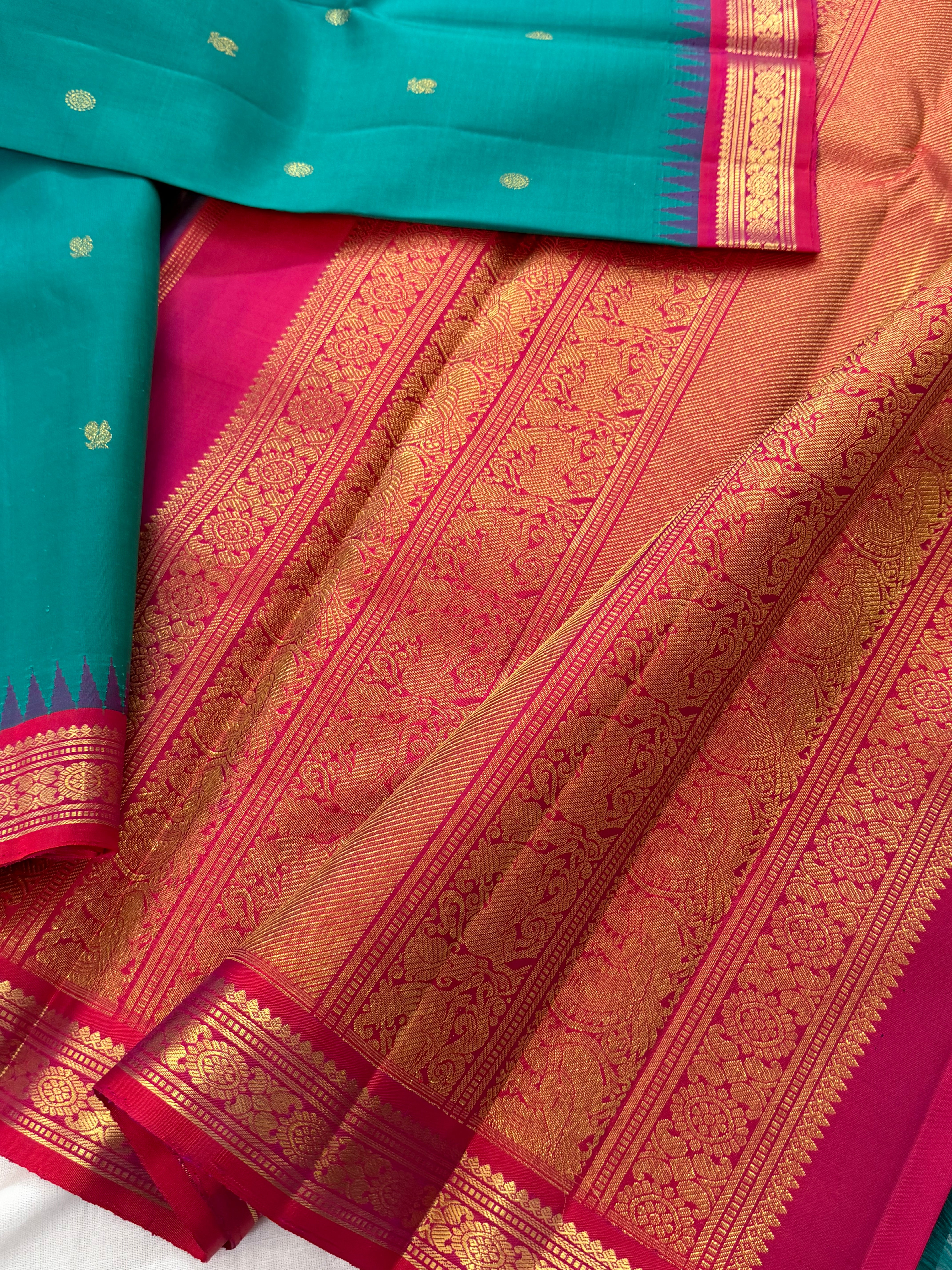 Maathey : Small border Korvai Kanjivaram Silk