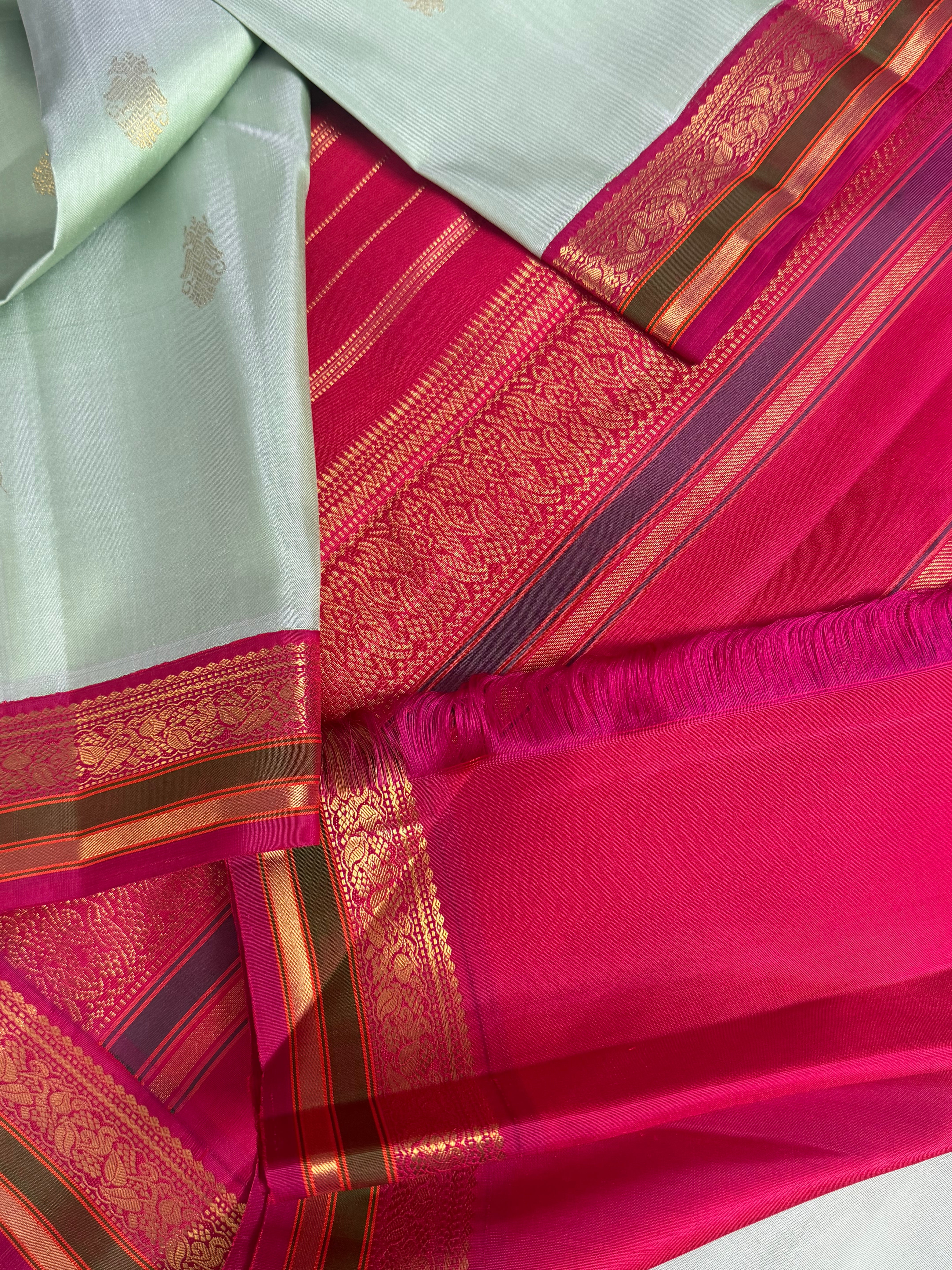Maathey : Small border Korvai Kanjivaram Silk