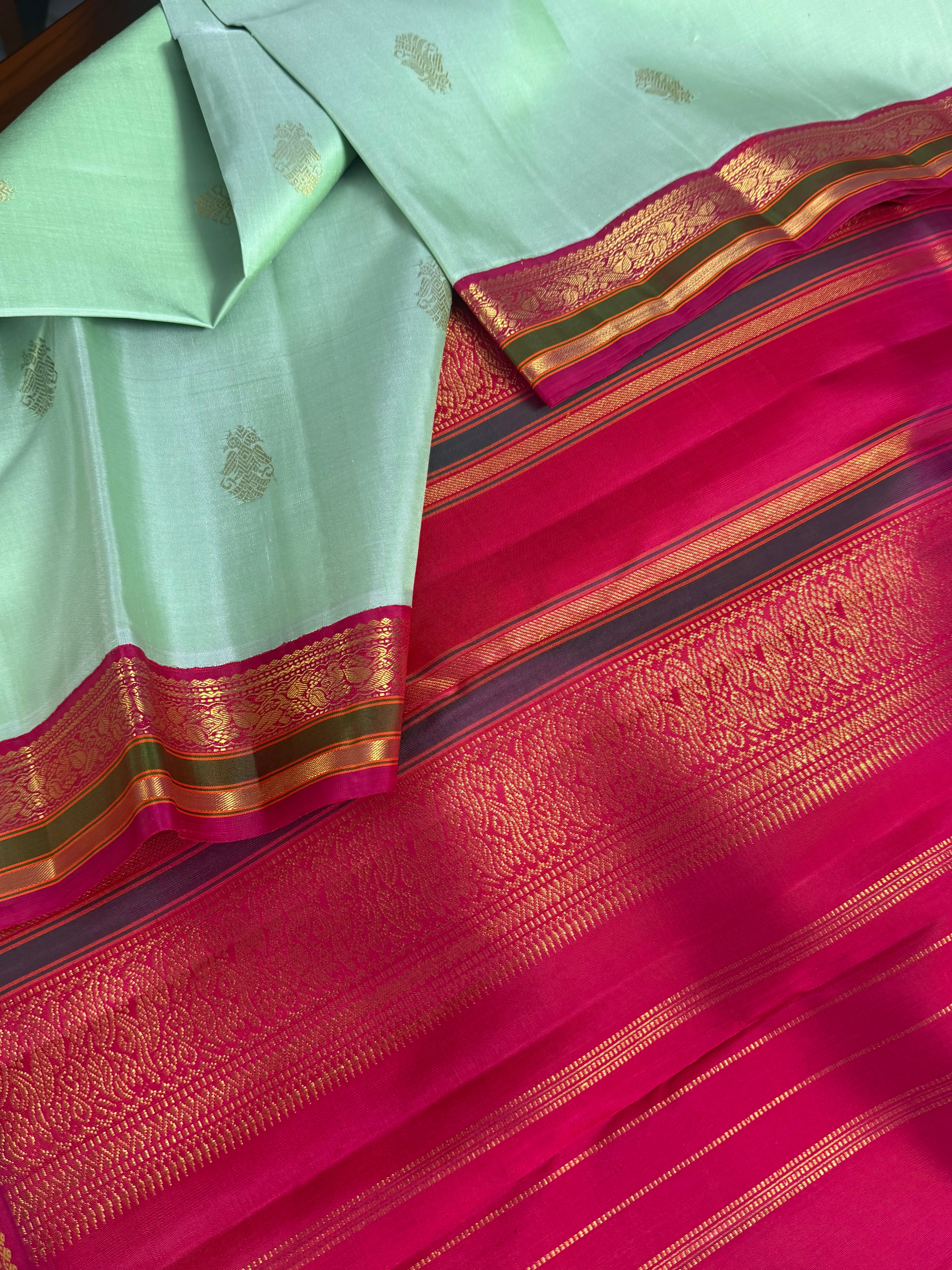 Maathey : Small border Korvai Kanjivaram Silk