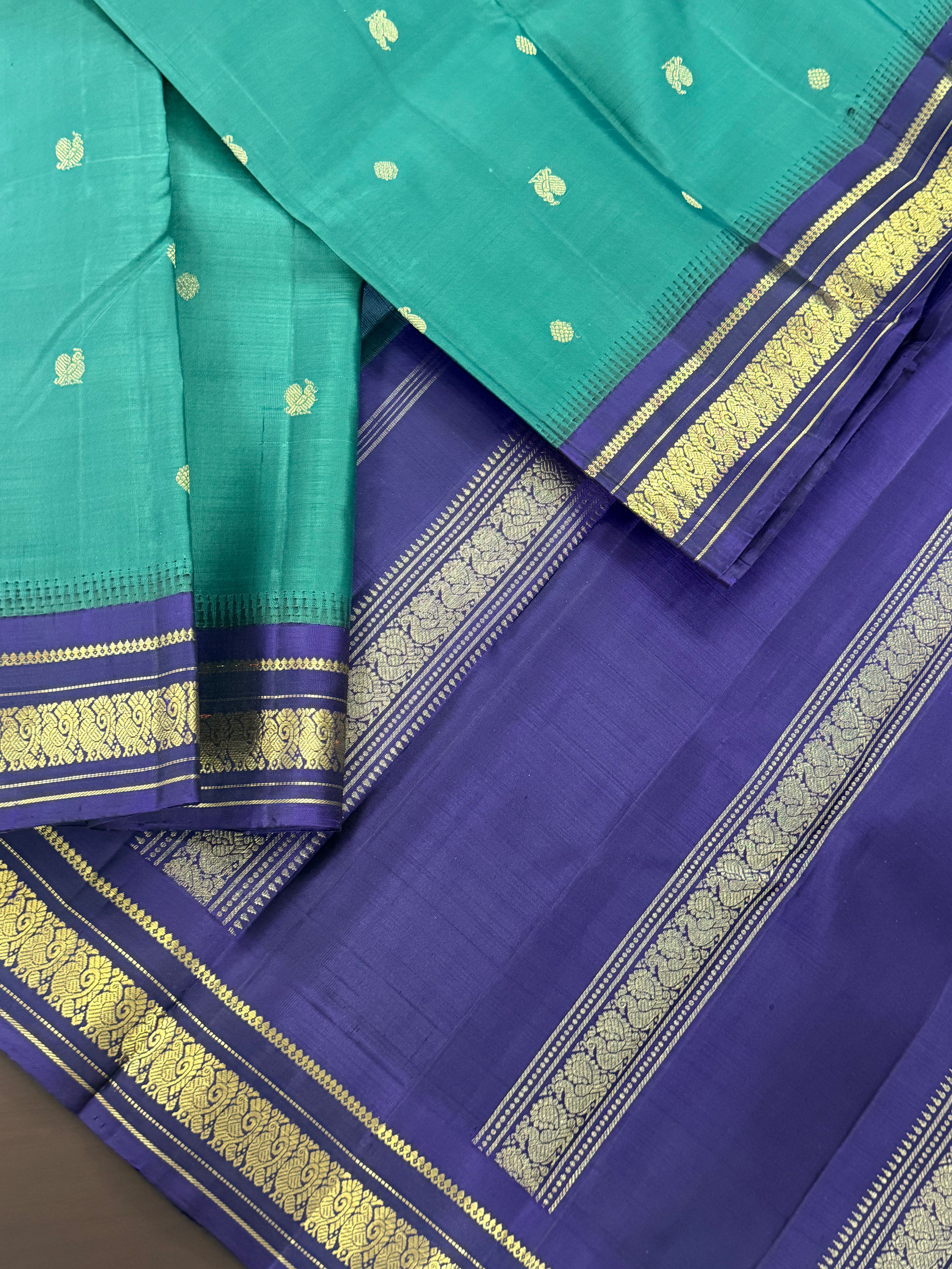 Maathey : Small border Korvai Kanjivaram Silk