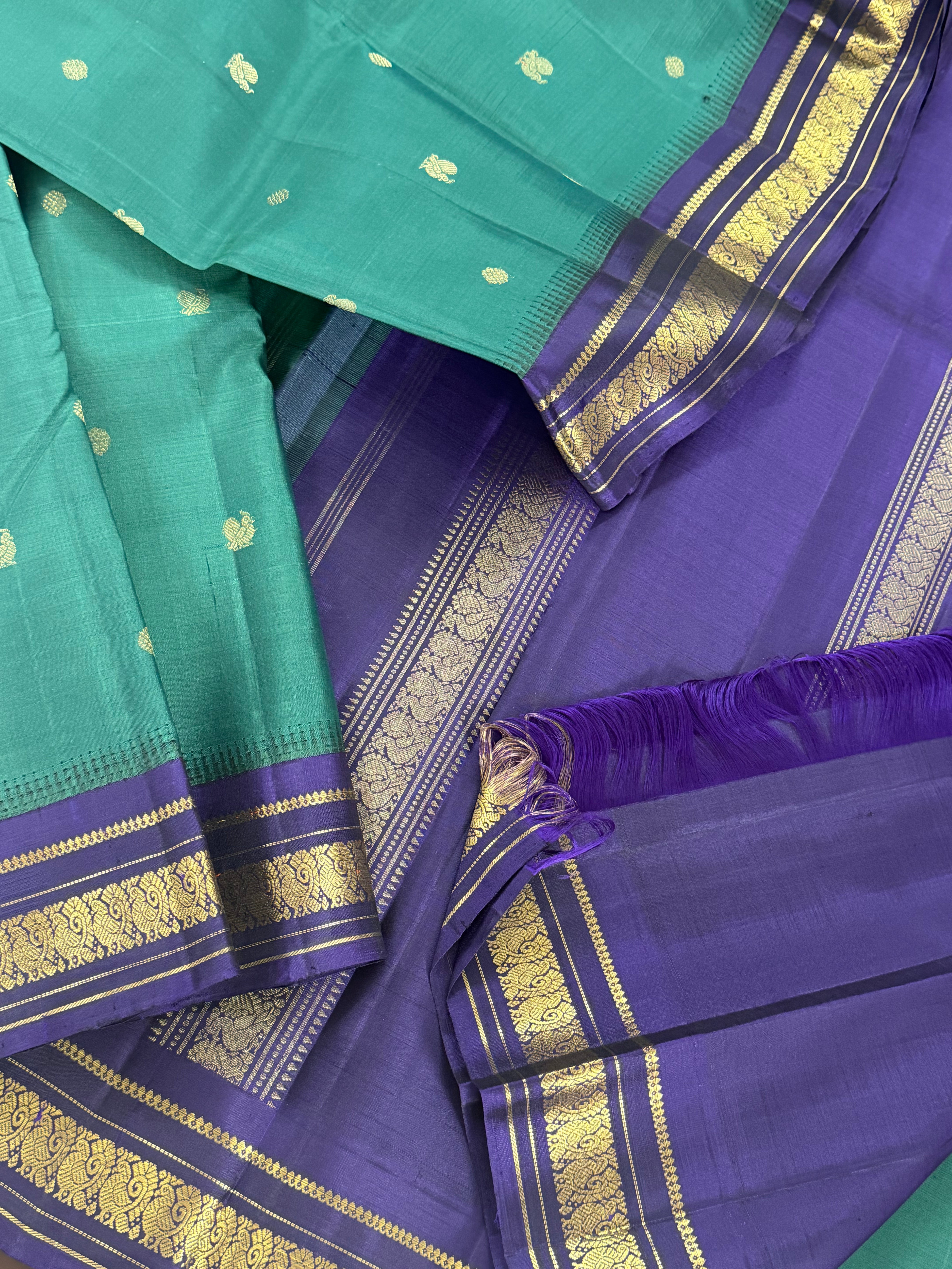 Maathey : Small border Korvai Kanjivaram Silk