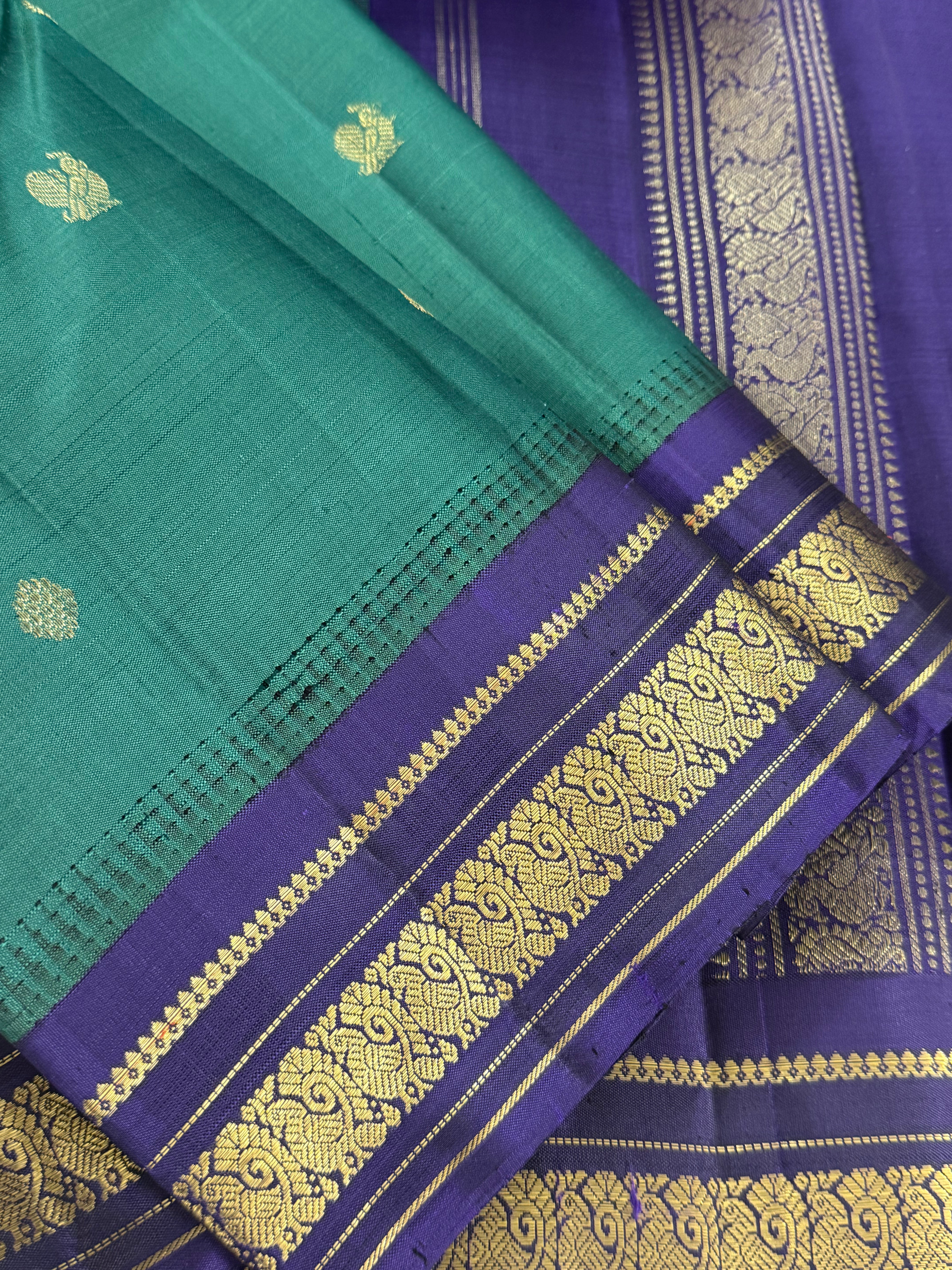 Maathey : Small border Korvai Kanjivaram Silk