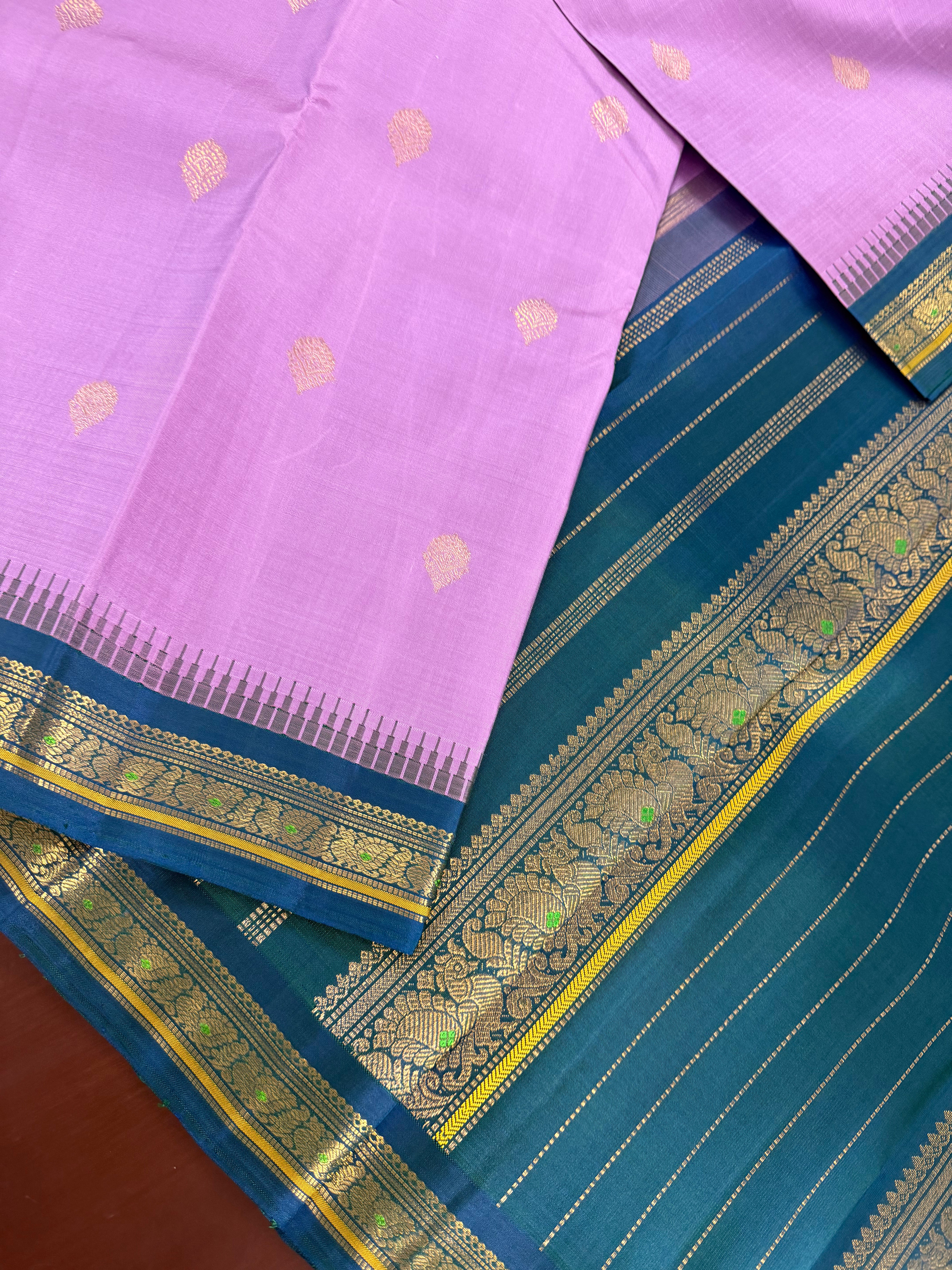 Maathey : Small border Korvai Kanjivaram Silk