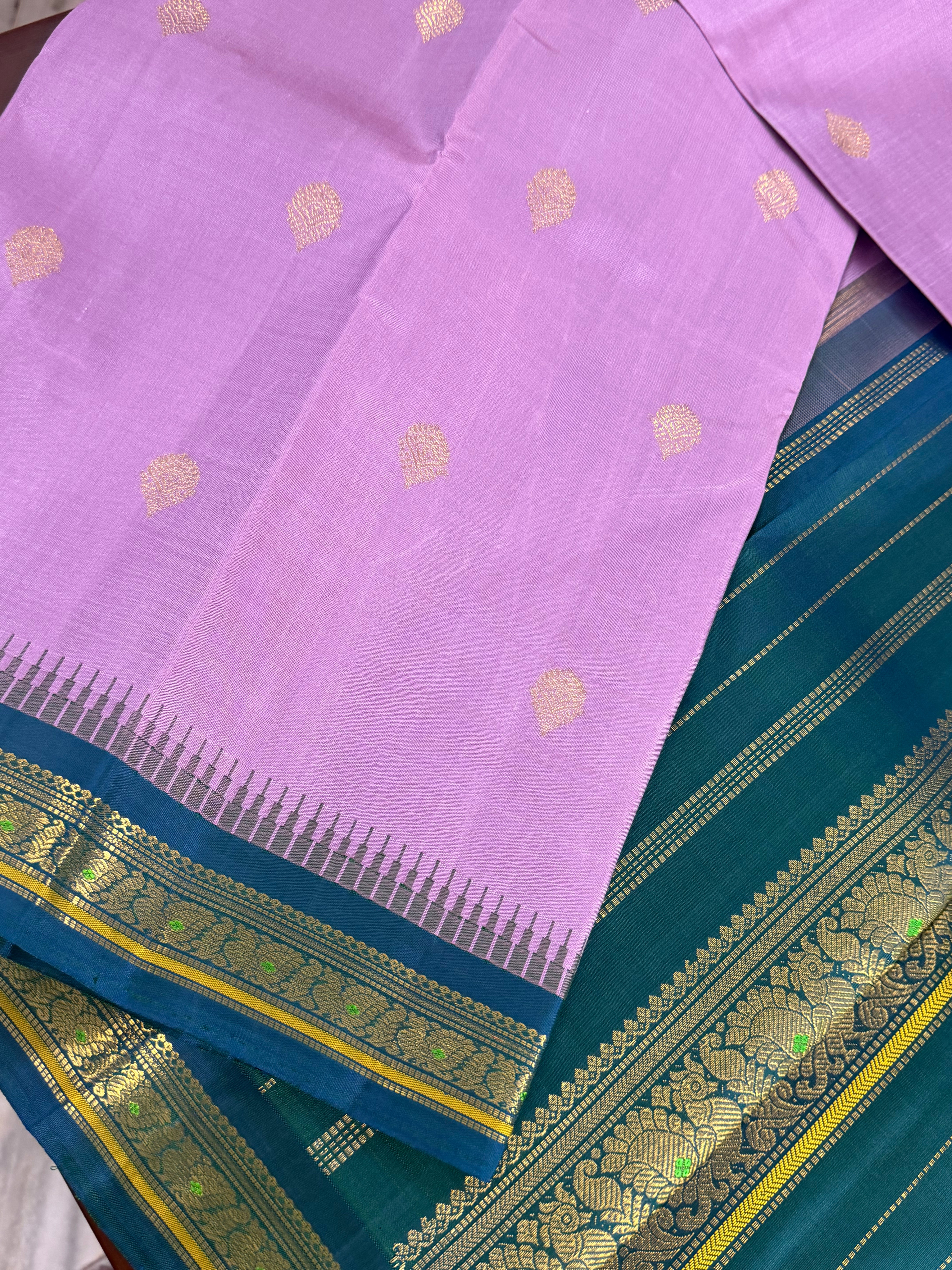Maathey : Small border Korvai Kanjivaram Silk