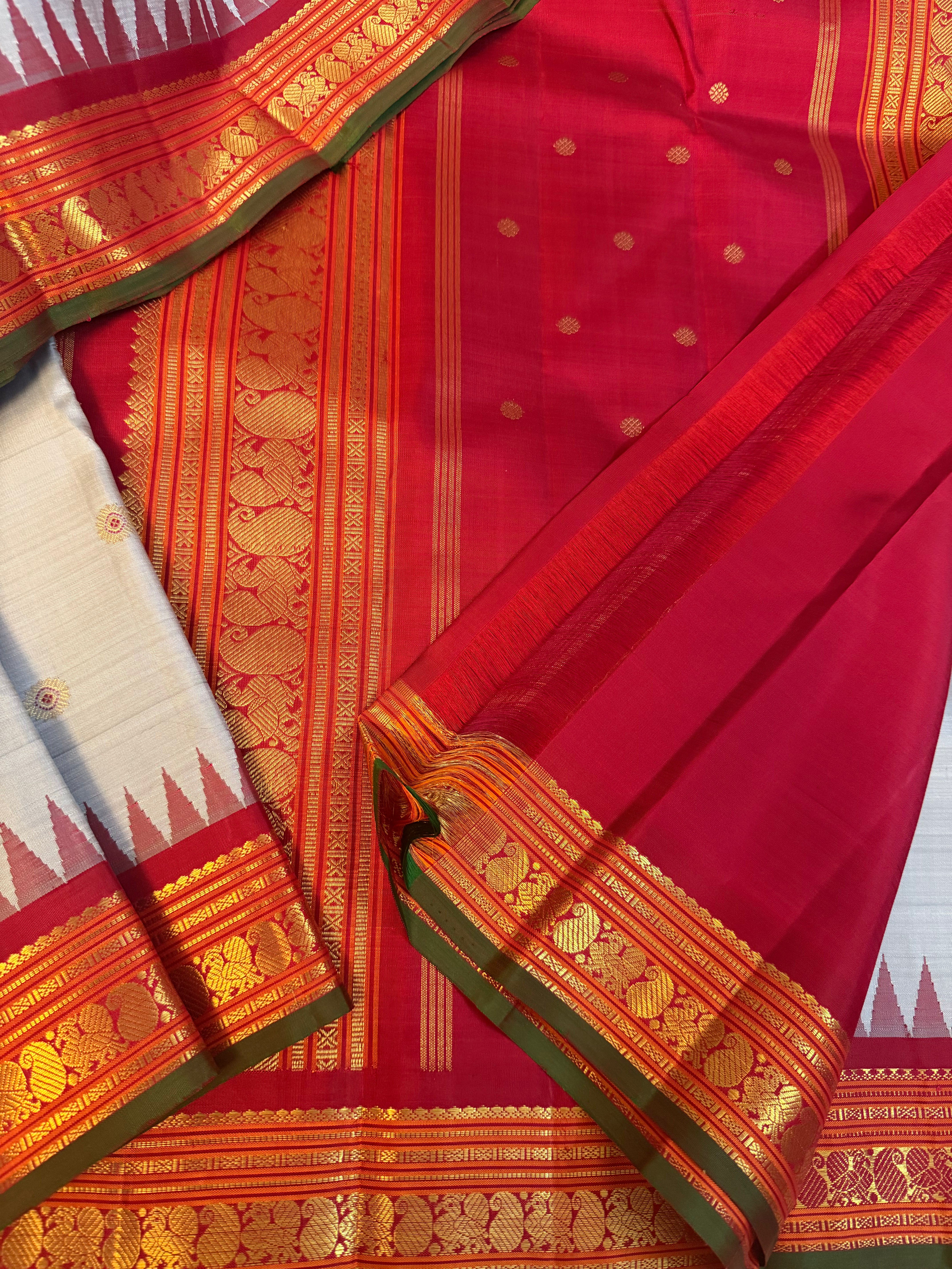 MYTHILI : Vintage Inspired Korvai Kanjivaram (Powder blue Grey)