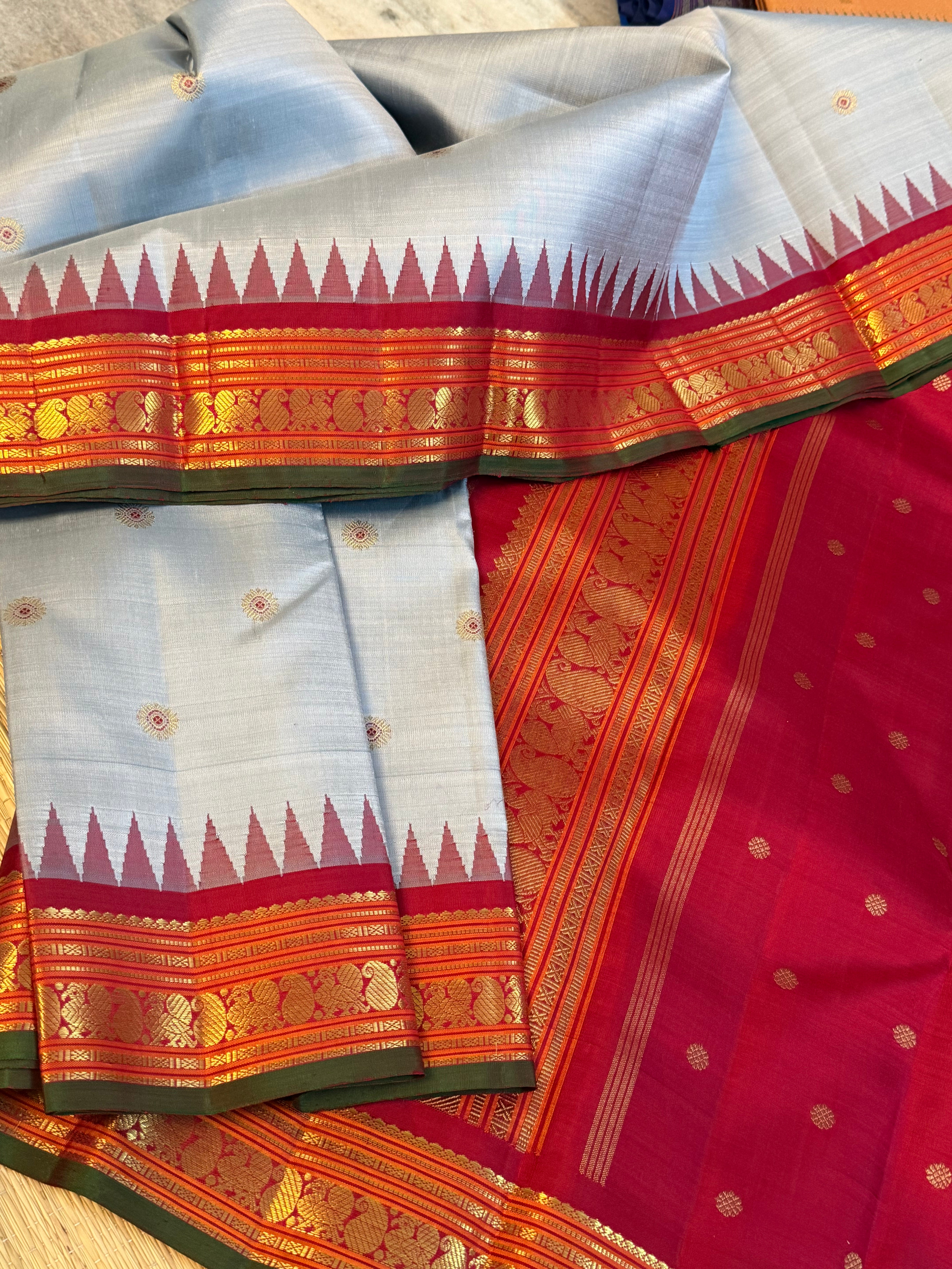 MYTHILI : Vintage Inspired Korvai Kanjivaram (Powder blue Grey)