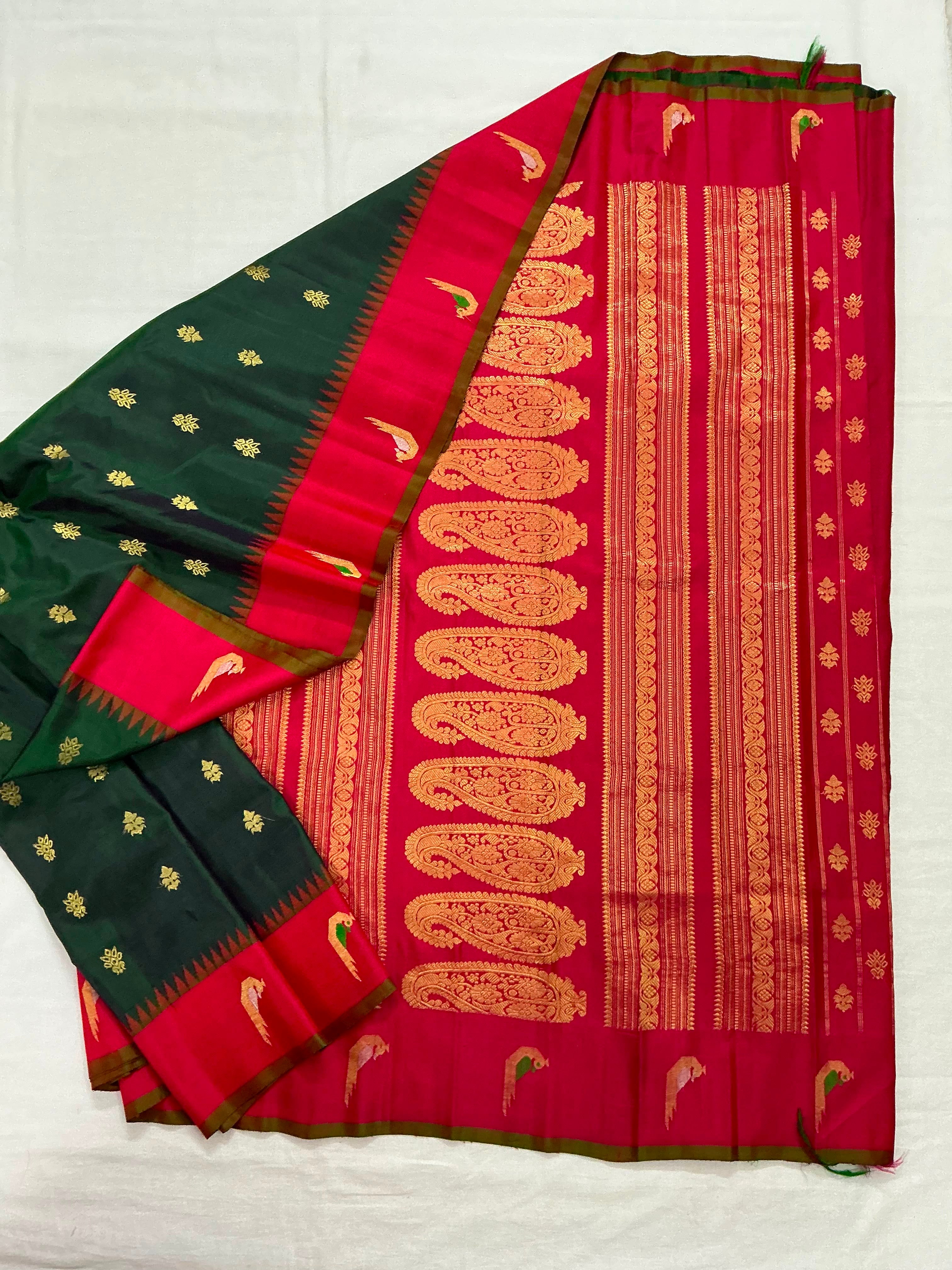 Kuttu Gadwal Silk