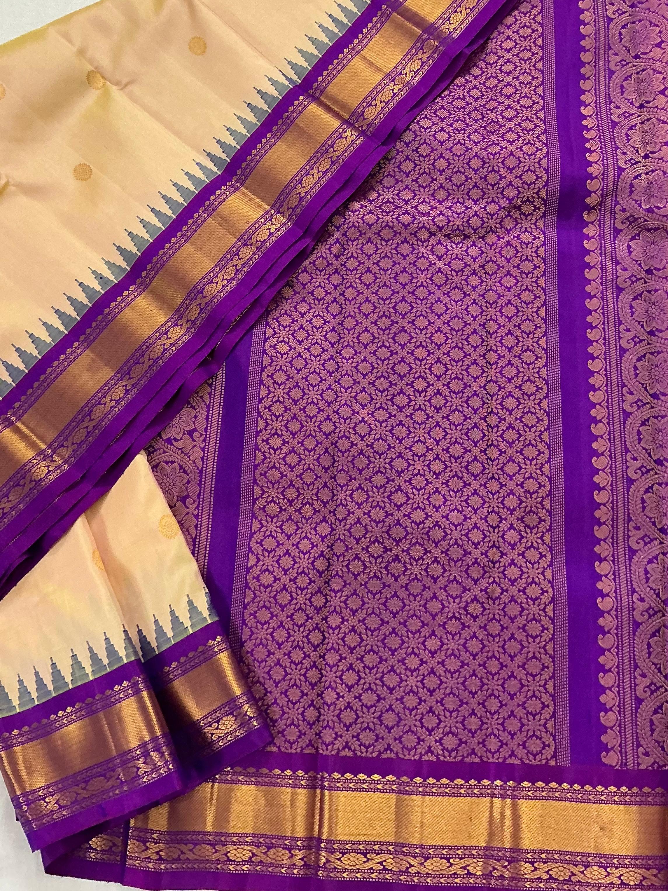 Kuttu Gadwal Silk