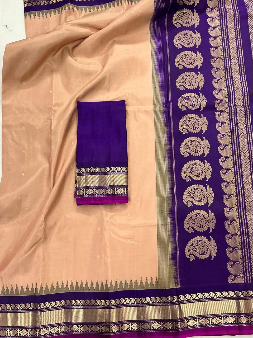 Kuttu Gadwal Silk