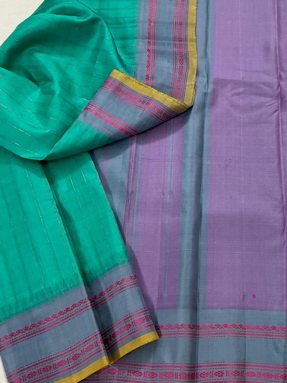 Kuttu Gadwal Silk : No Zari