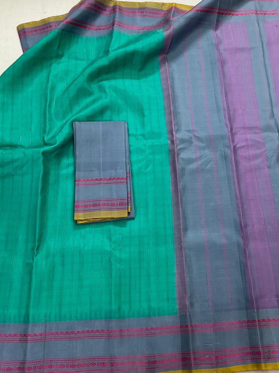 Kuttu Gadwal Silk : No Zari