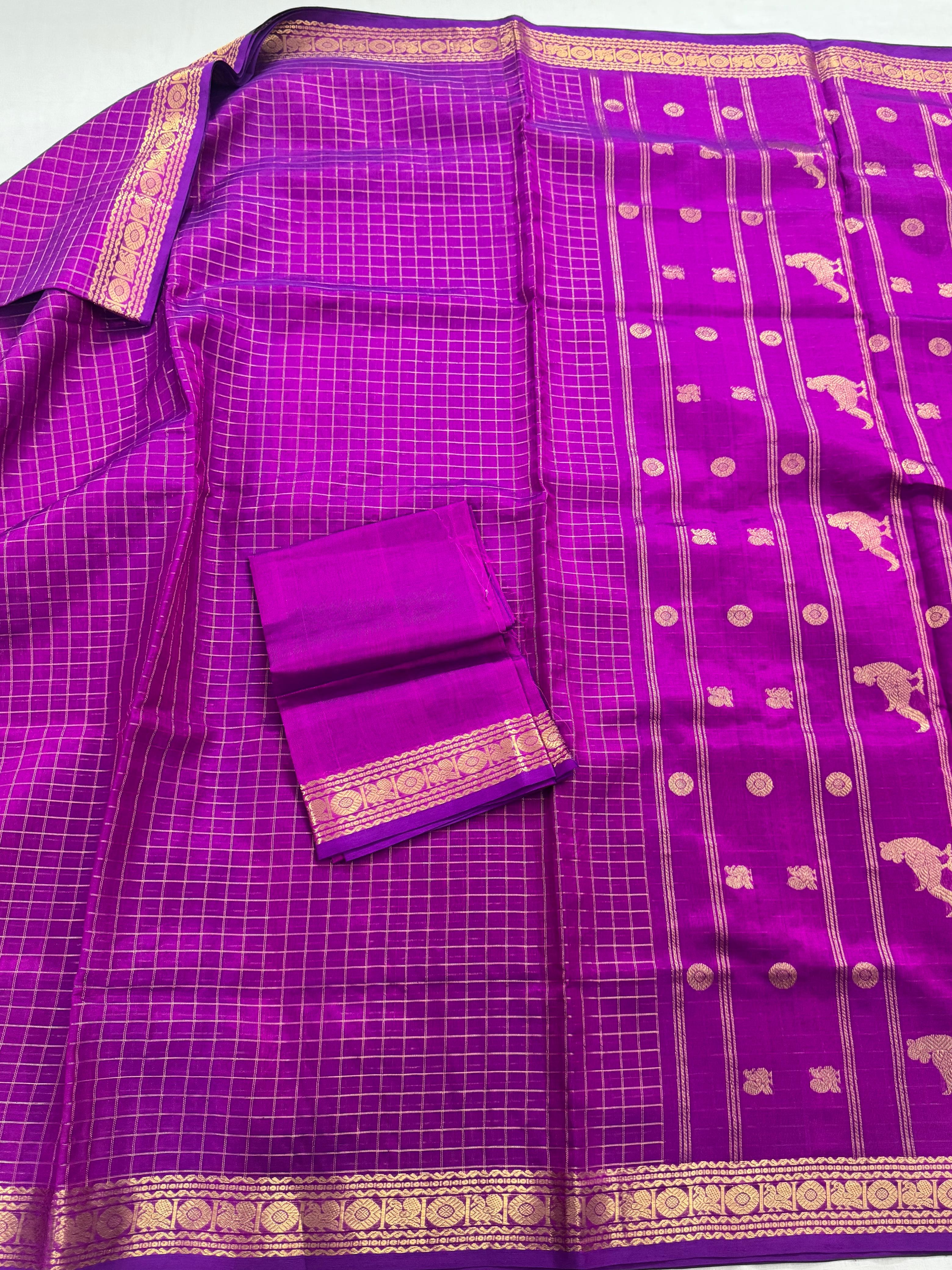 Handwoven Silk Cotton : Kili Pallu