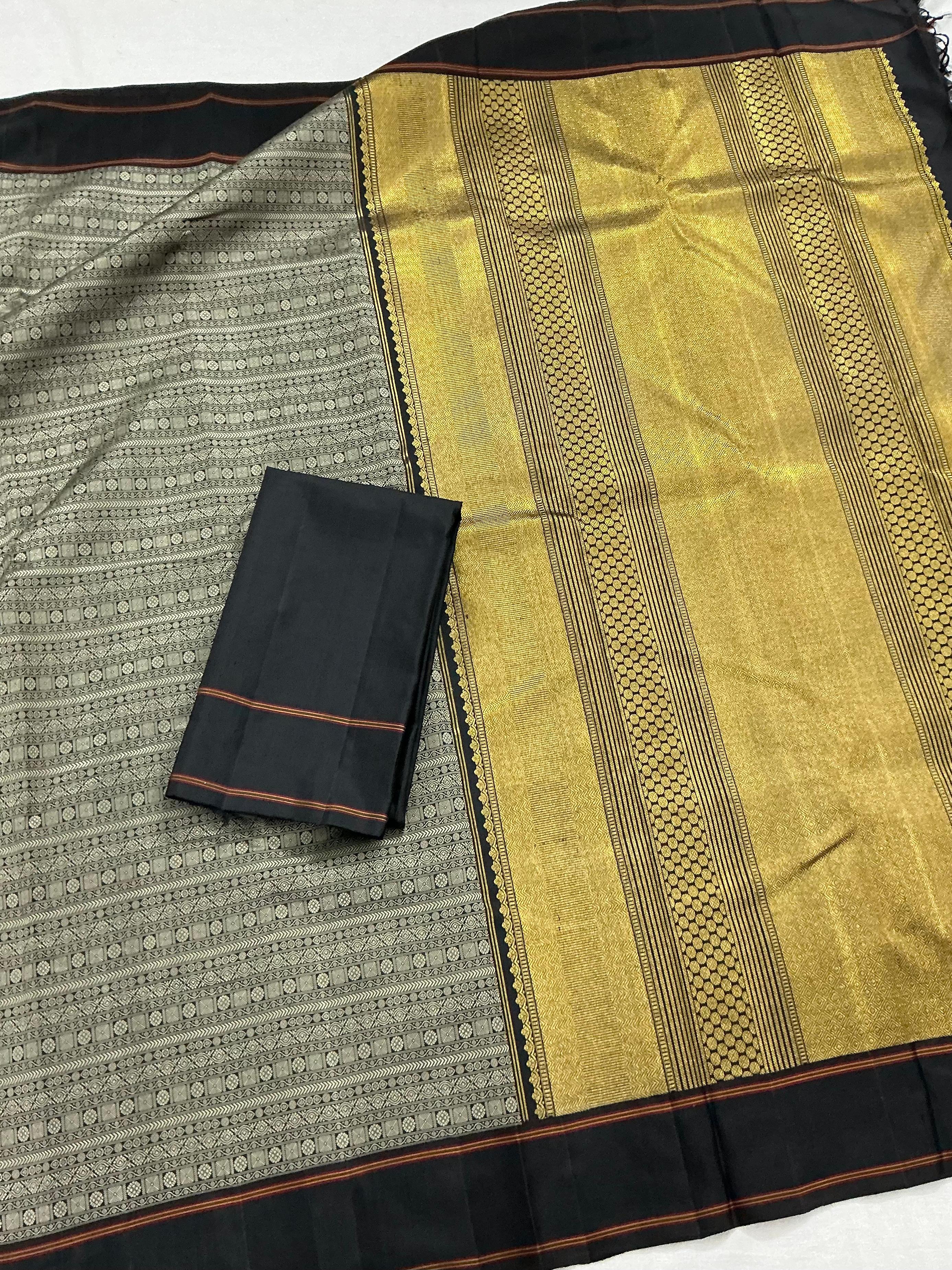 Swara: Varisaipettu with Zari Pallu