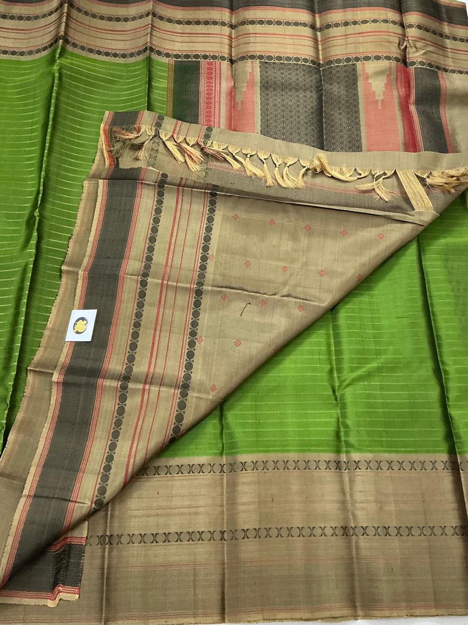 No Zari Kanjivaram Soft Silk : Green & Grey