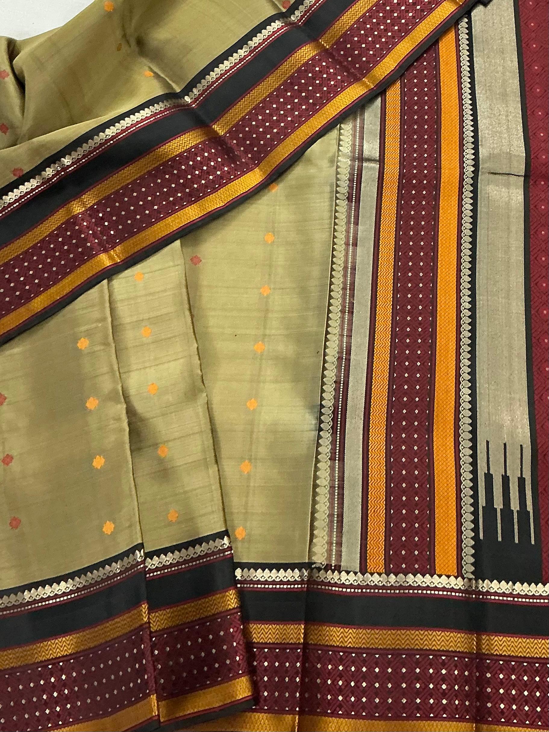 No Zari Kanjivaram Silk : Khakhi & Black