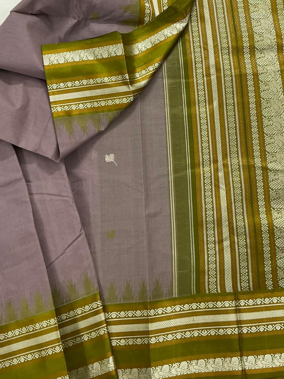 Handwoven Kanchi cotton with Silk borders Korvai :   Lavender / Green