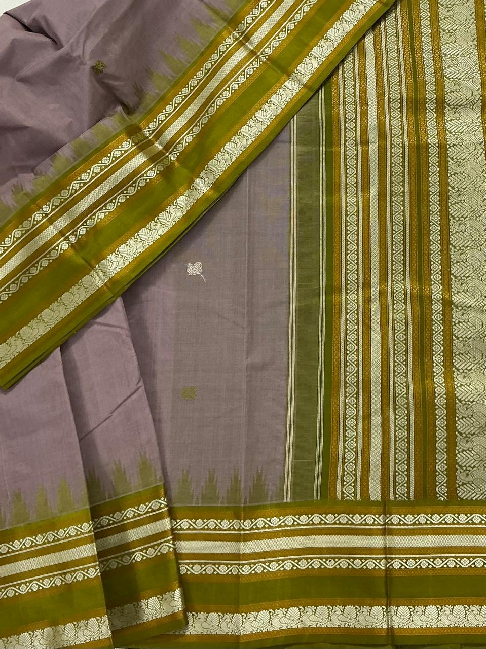 Handwoven Kanchi cotton with Silk borders Korvai :   Lavender / Green