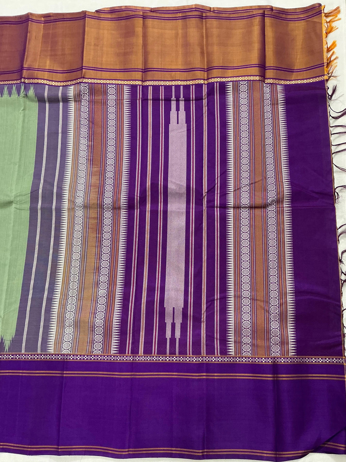 Handwoven Kanchi cotton with Silk borders Korvai : Mint Green + Ganga Jamuna