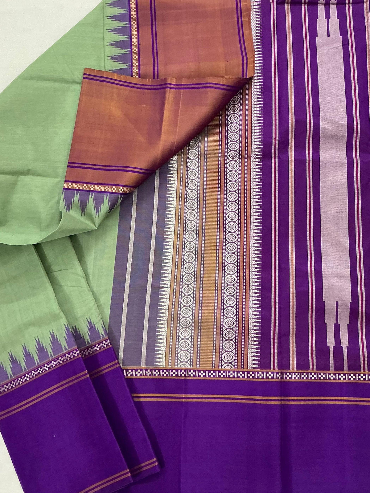 Handwoven Kanchi cotton with Silk borders Korvai : Mint Green + Ganga Jamuna